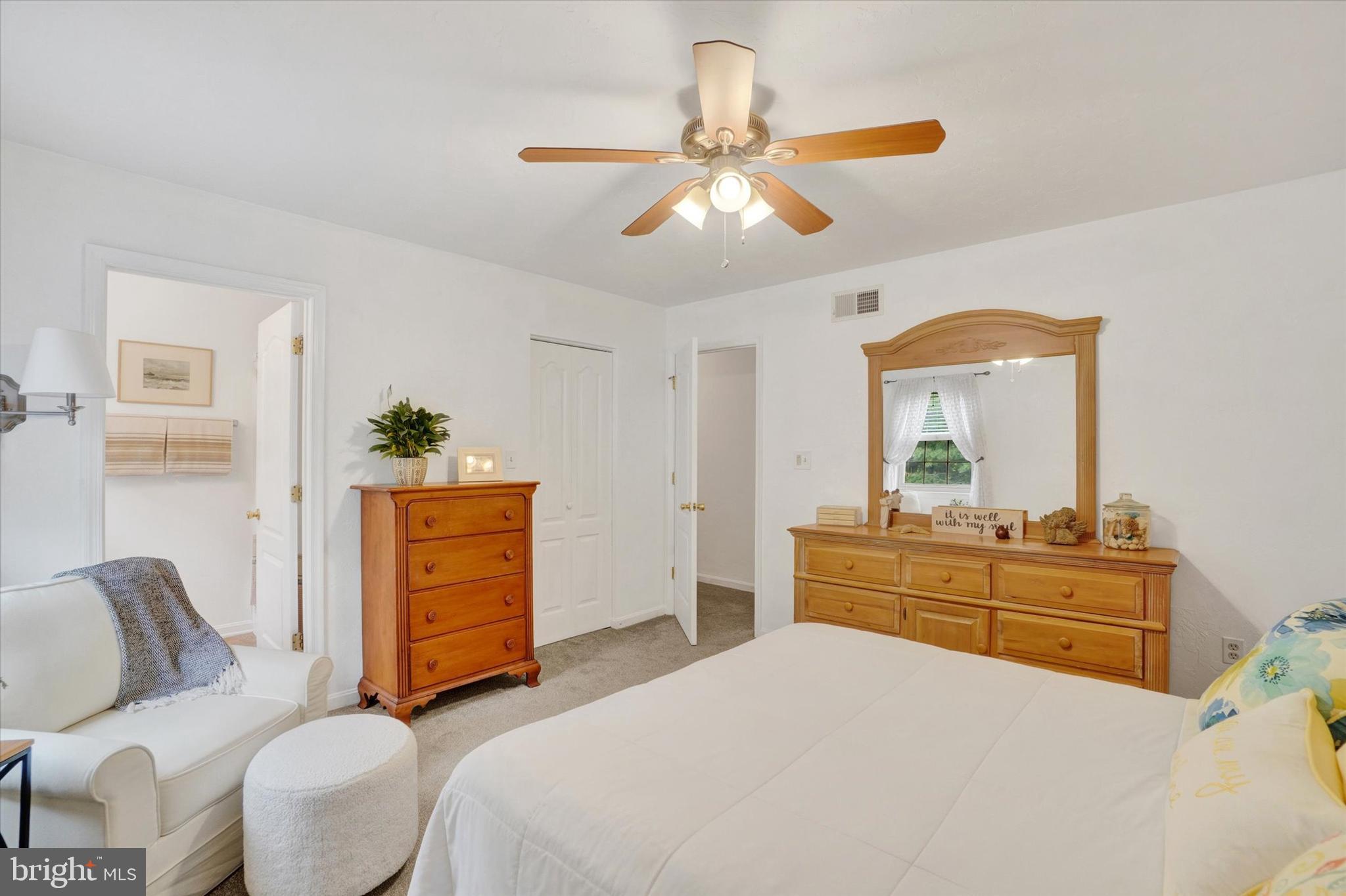 CHESTNUT POINTE CONDOS - Residential