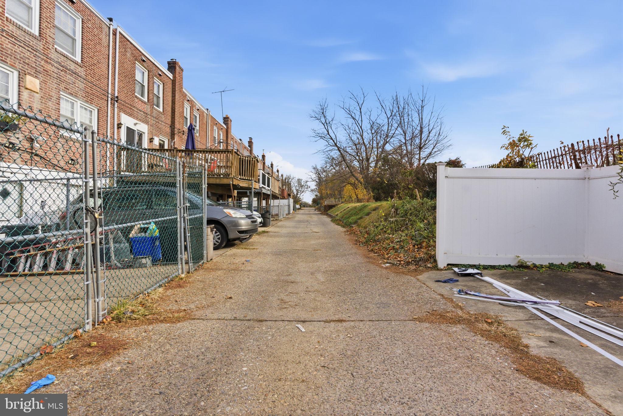 MAYFAIR (WEST) - Residential