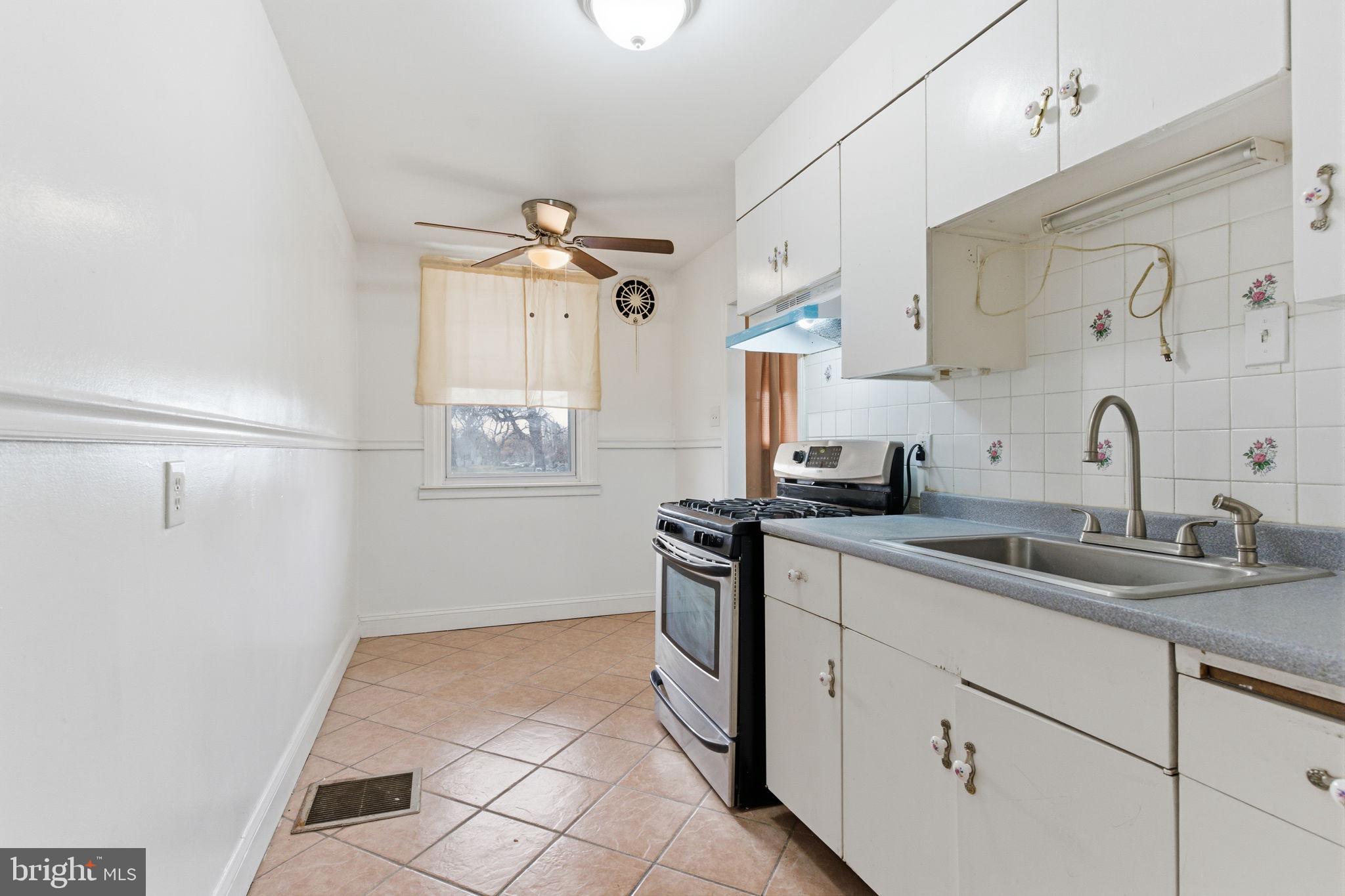 MAYFAIR (WEST) - Residential