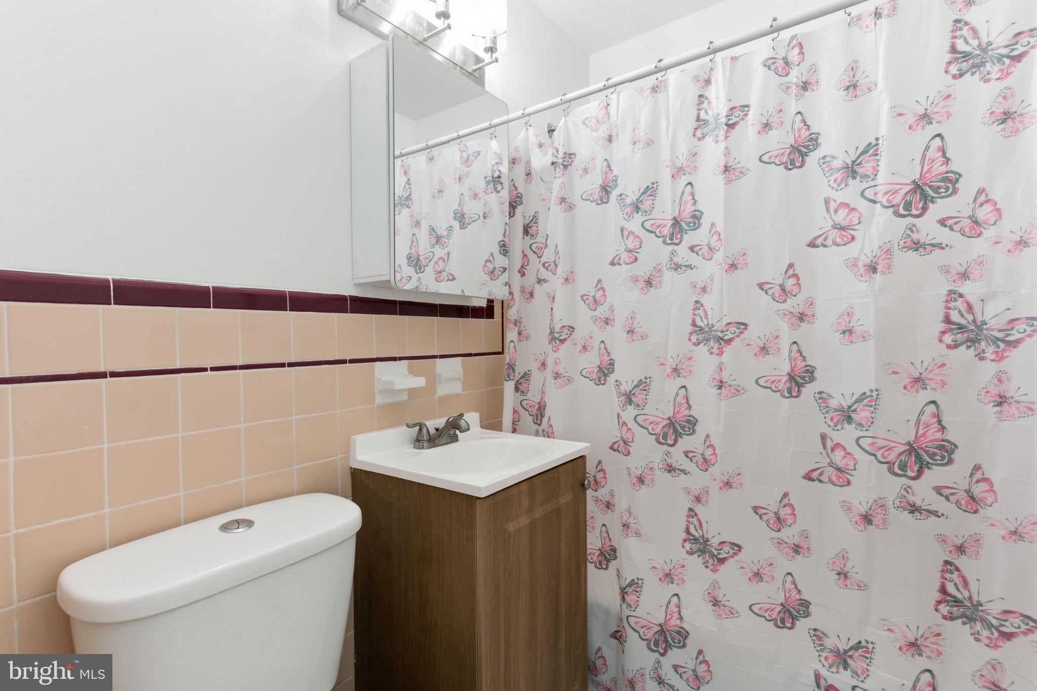 MAYFAIR (WEST) - Residential