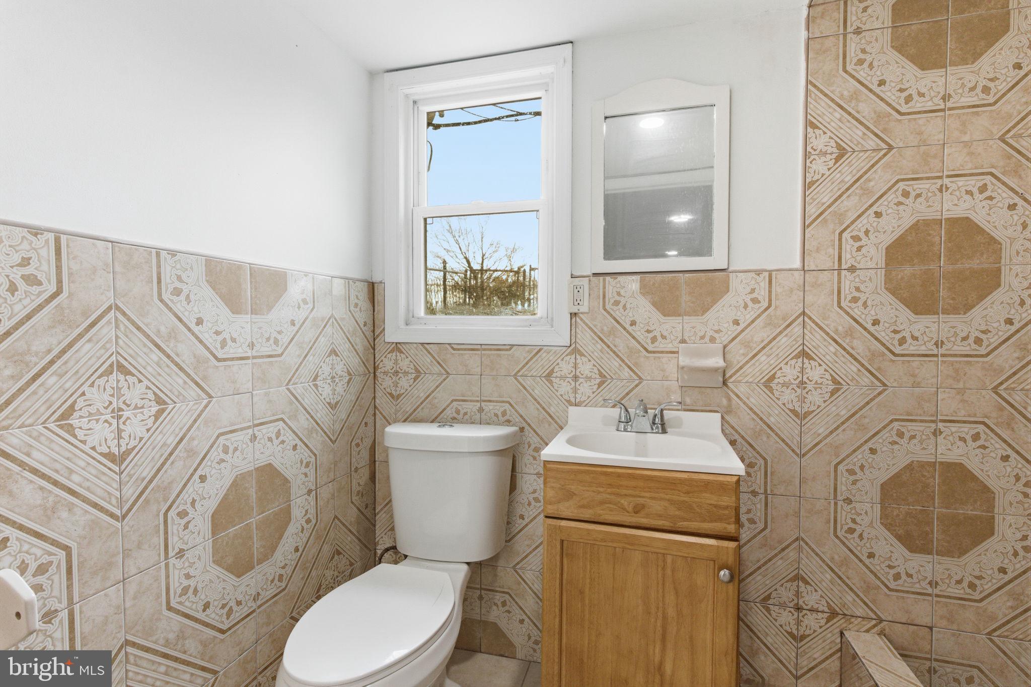 MAYFAIR (WEST) - Residential