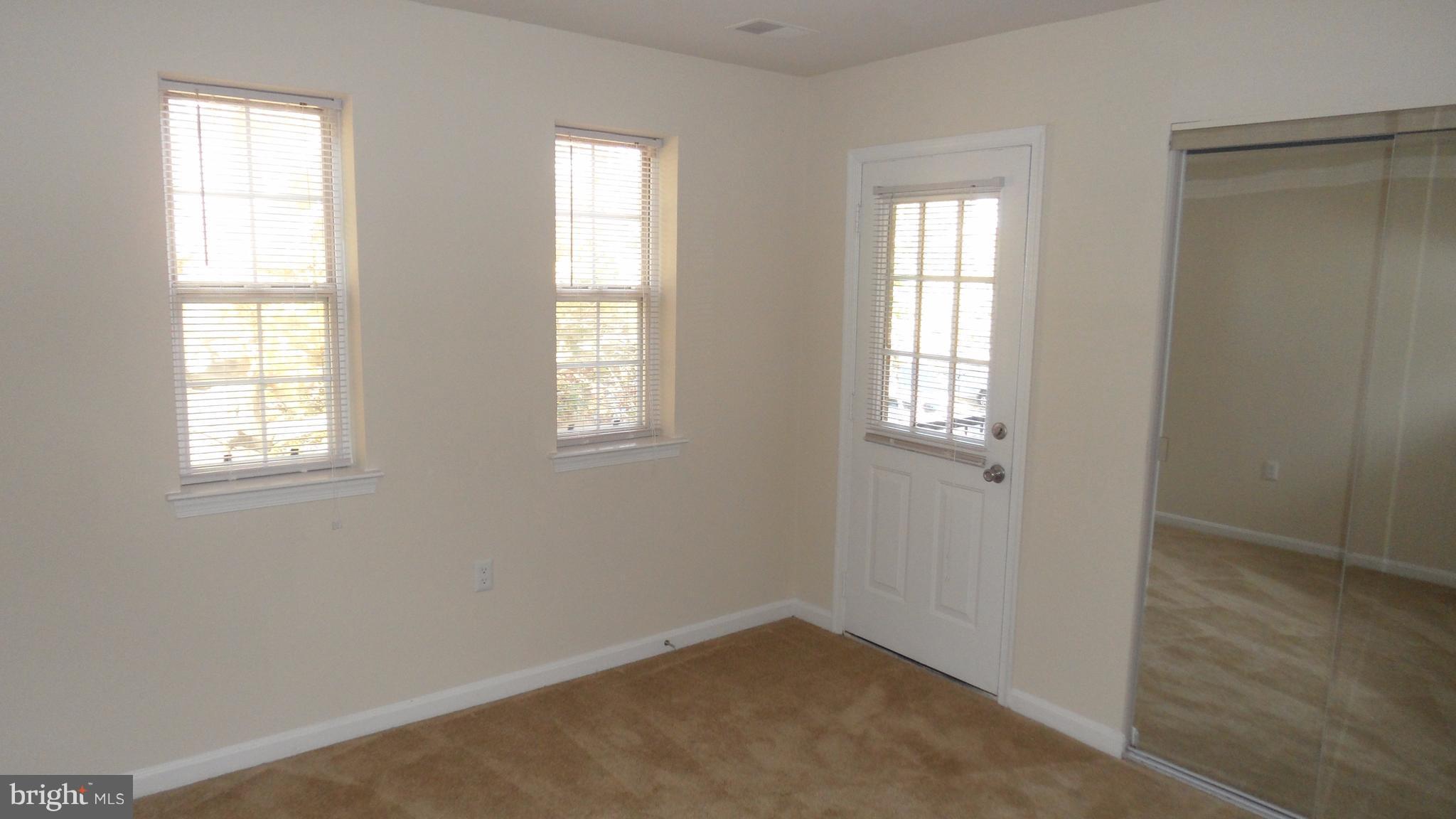 FLOWER HILL - Residential