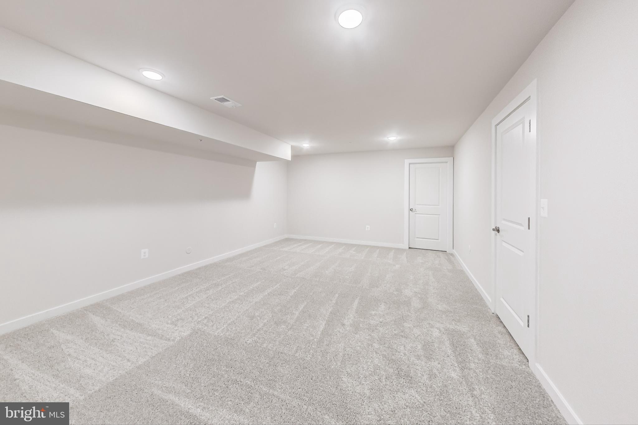 THE VILLAGE AT CABIN BRANCH - Residential Lease