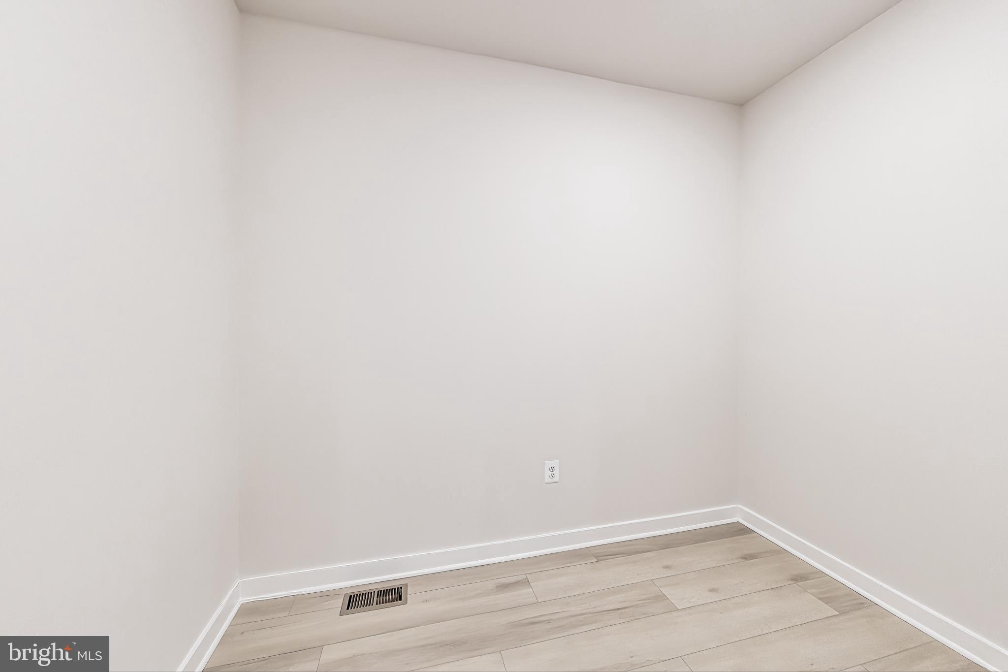 THE VILLAGE AT CABIN BRANCH - Residential Lease