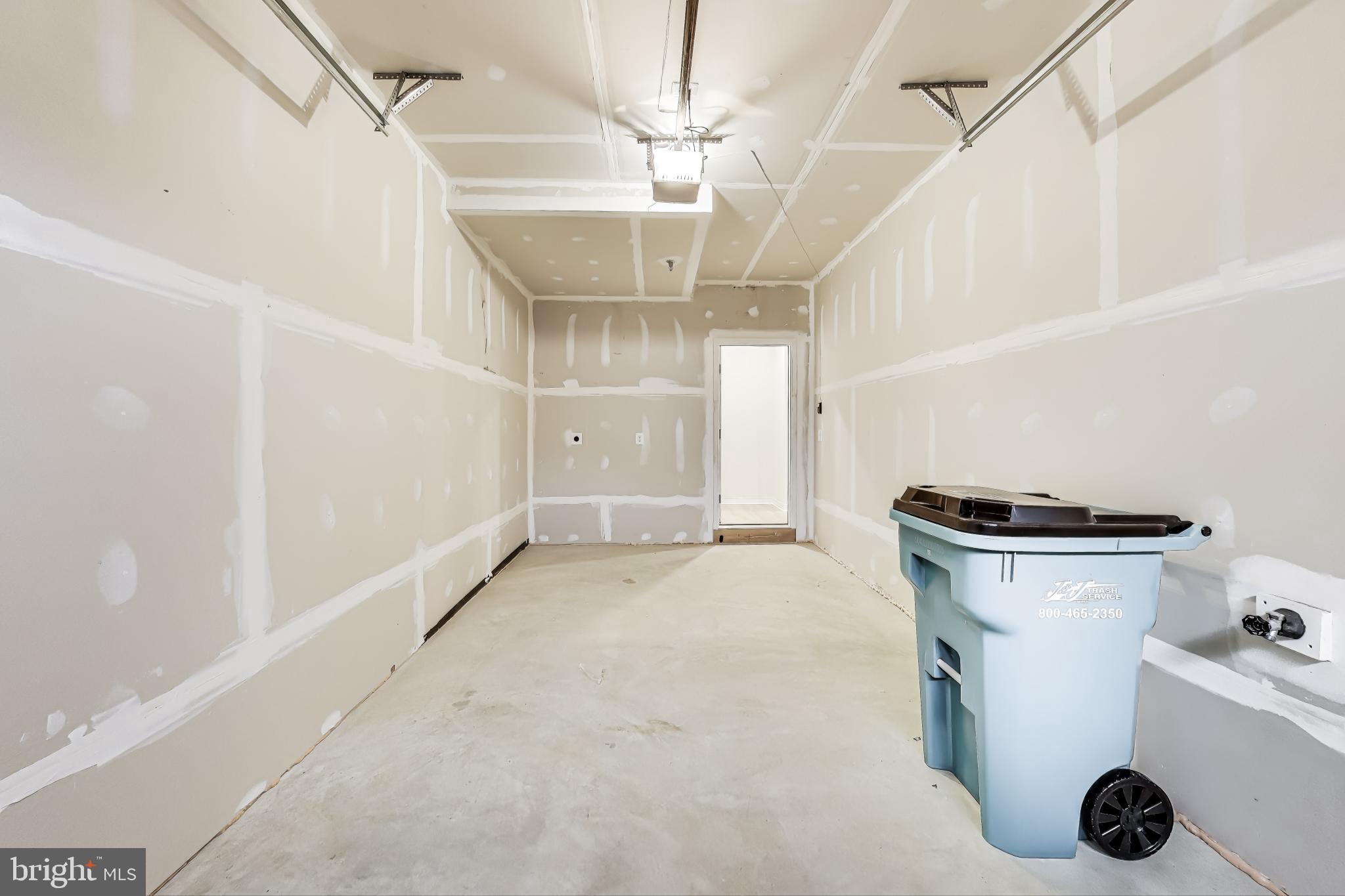 THE VILLAGE AT CABIN BRANCH - Residential Lease