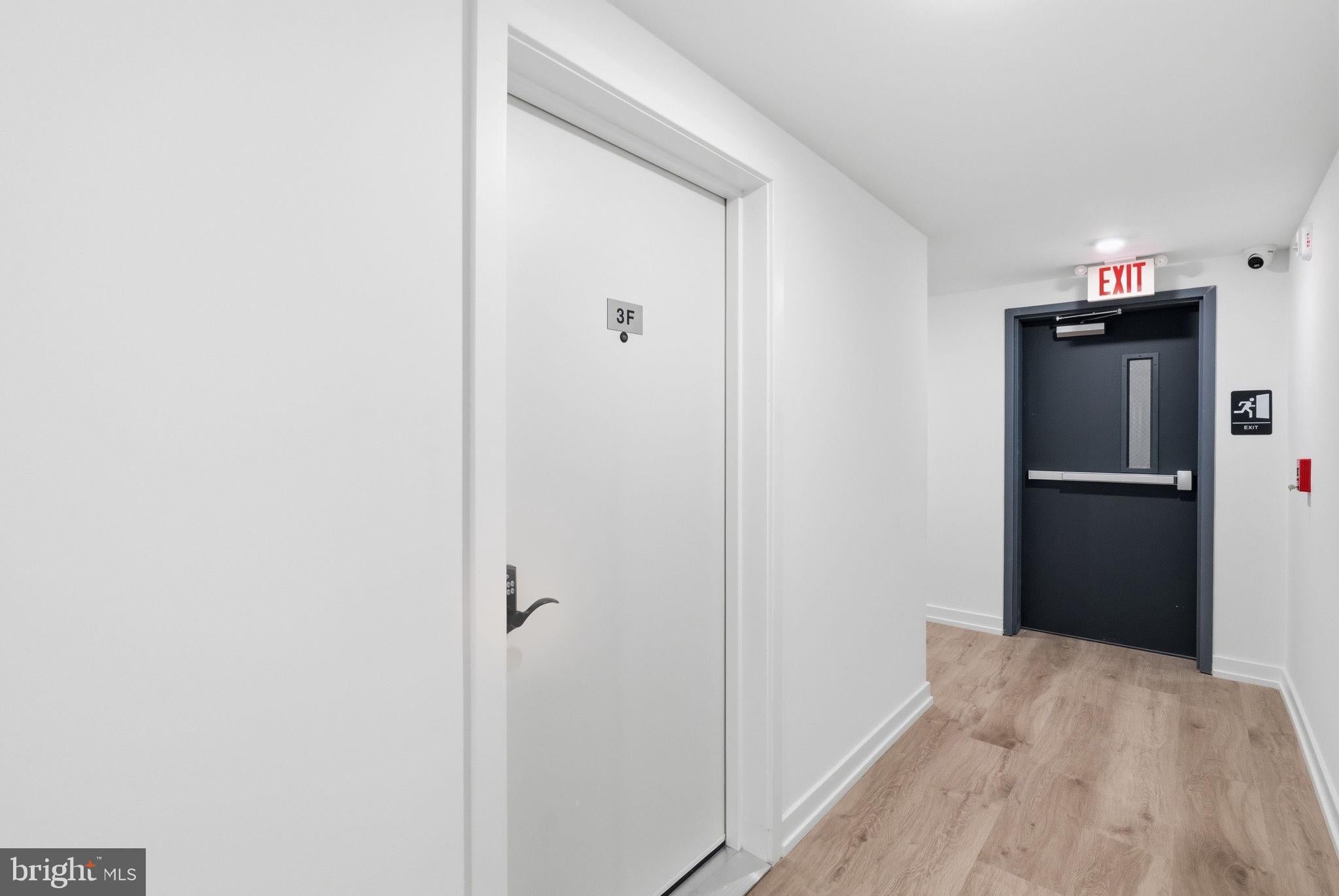 208 VINE STREET 3F