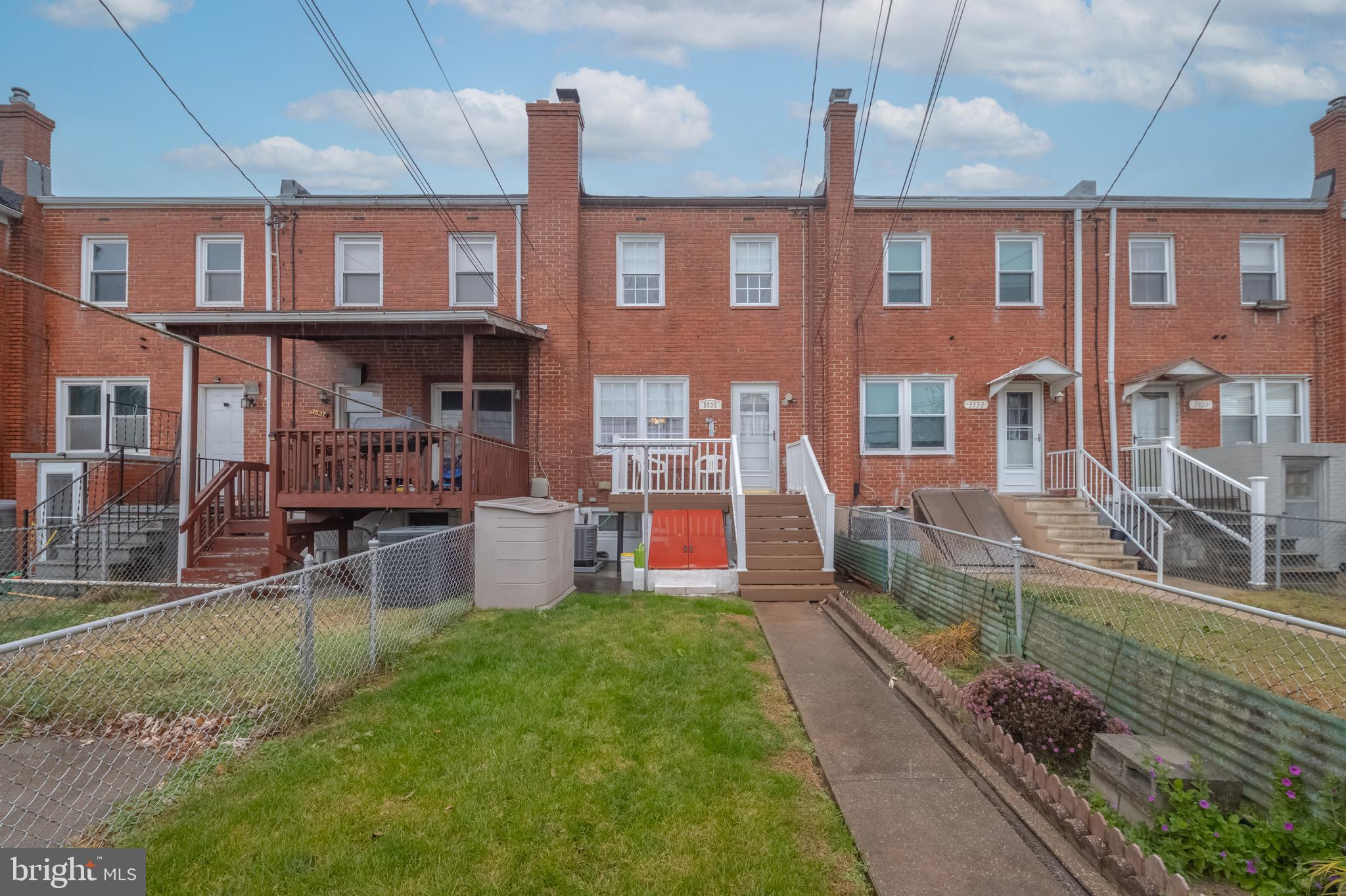 DUNDALK VILLAGE - Residential