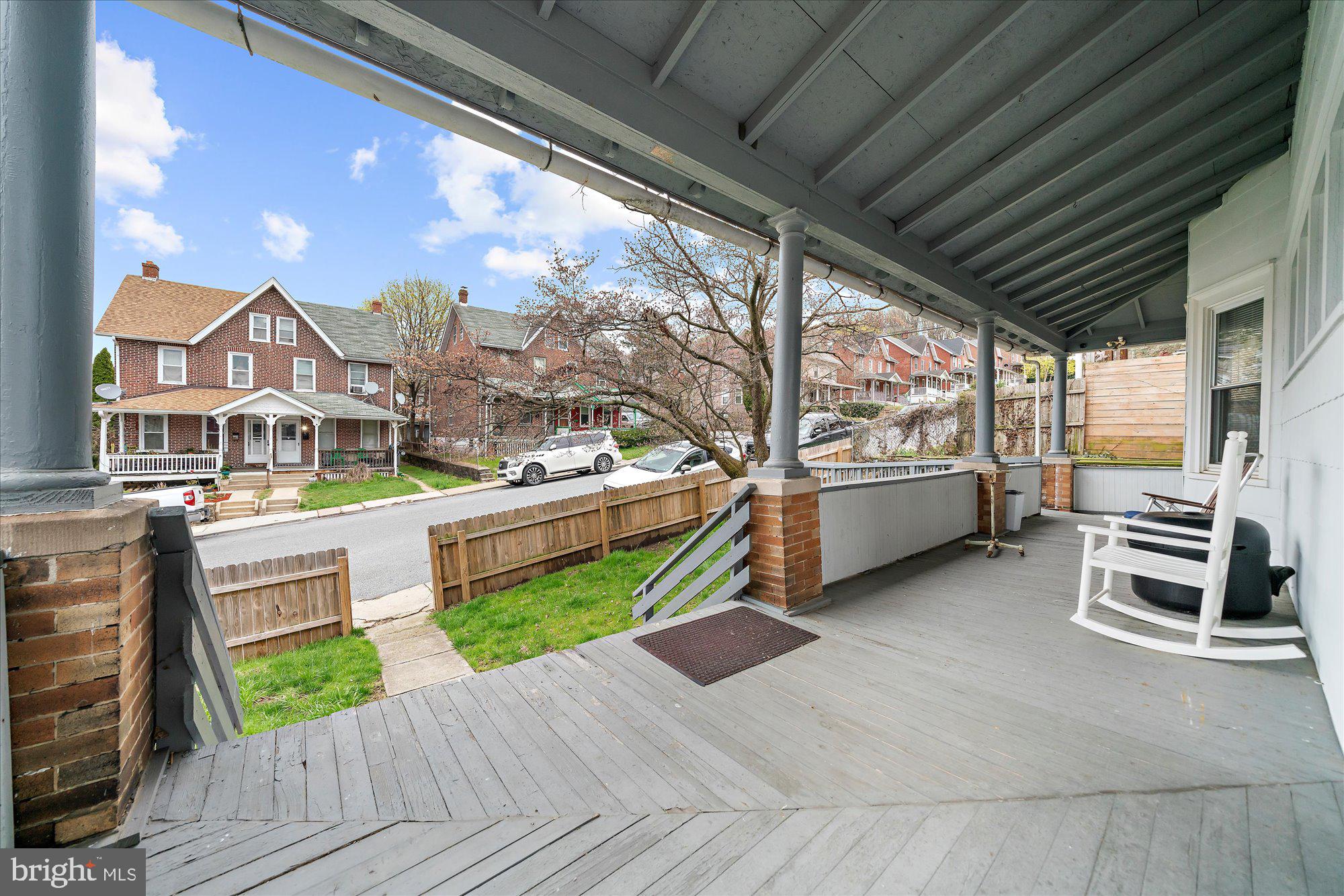 SOUTH HILLS - Residential