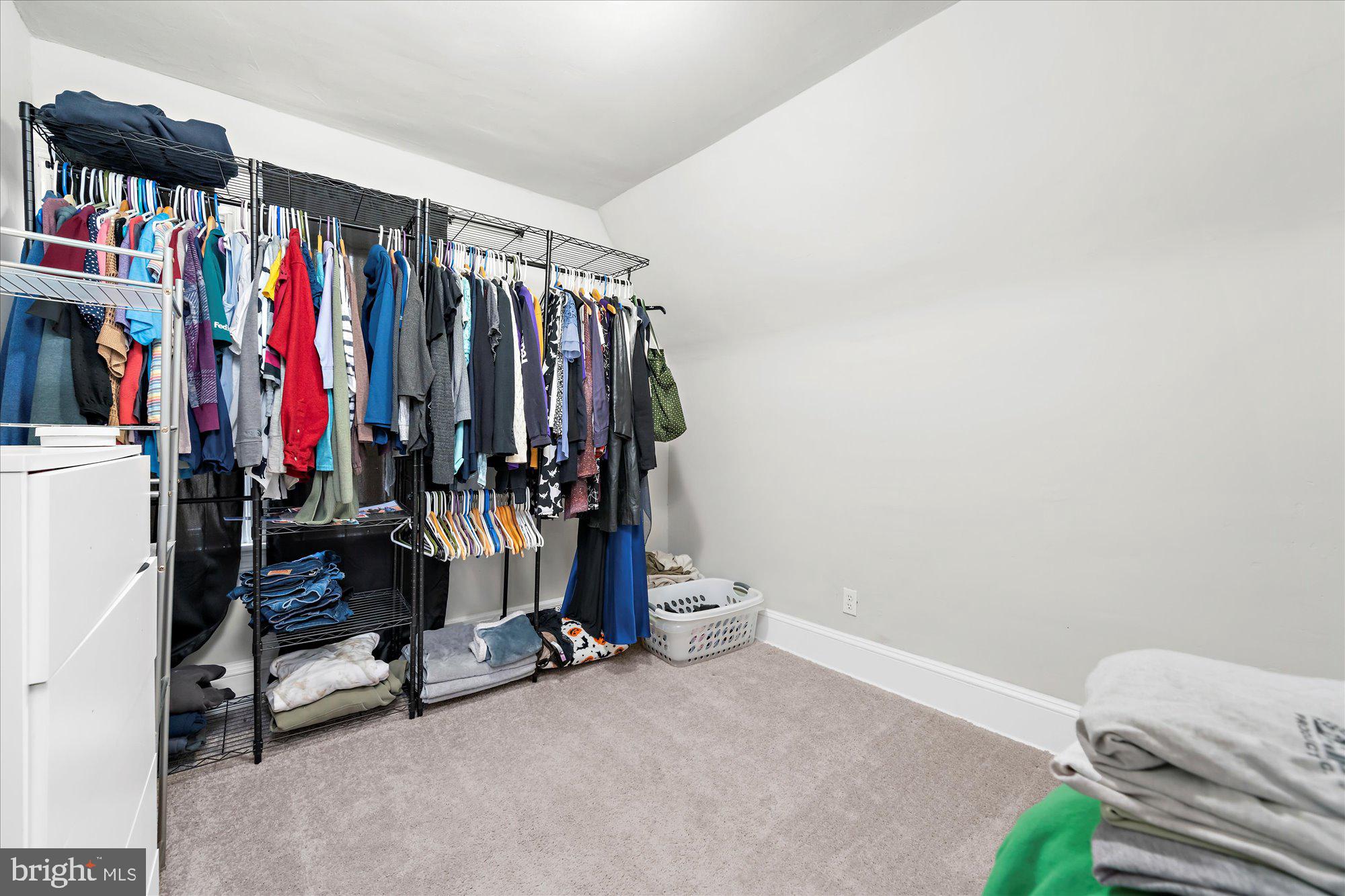 SOUTH HILLS - Residential