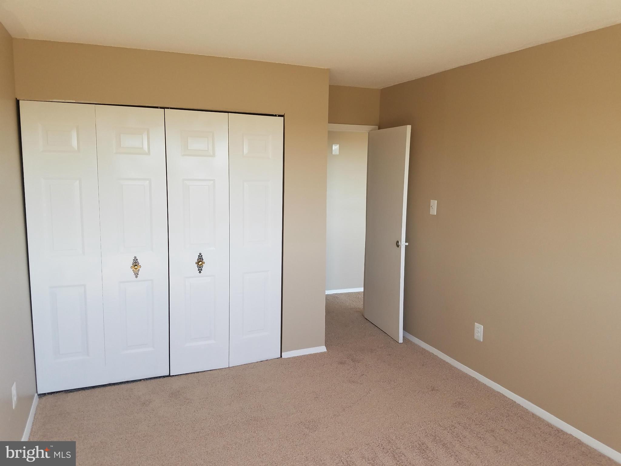 PRESIDENTIAL TOWERS - Residential Lease