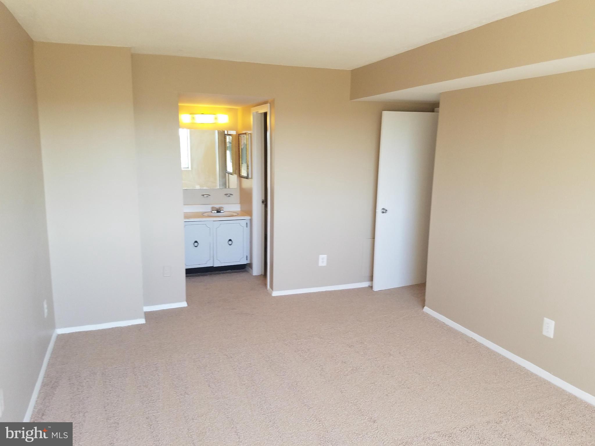 PRESIDENTIAL TOWERS - Residential Lease