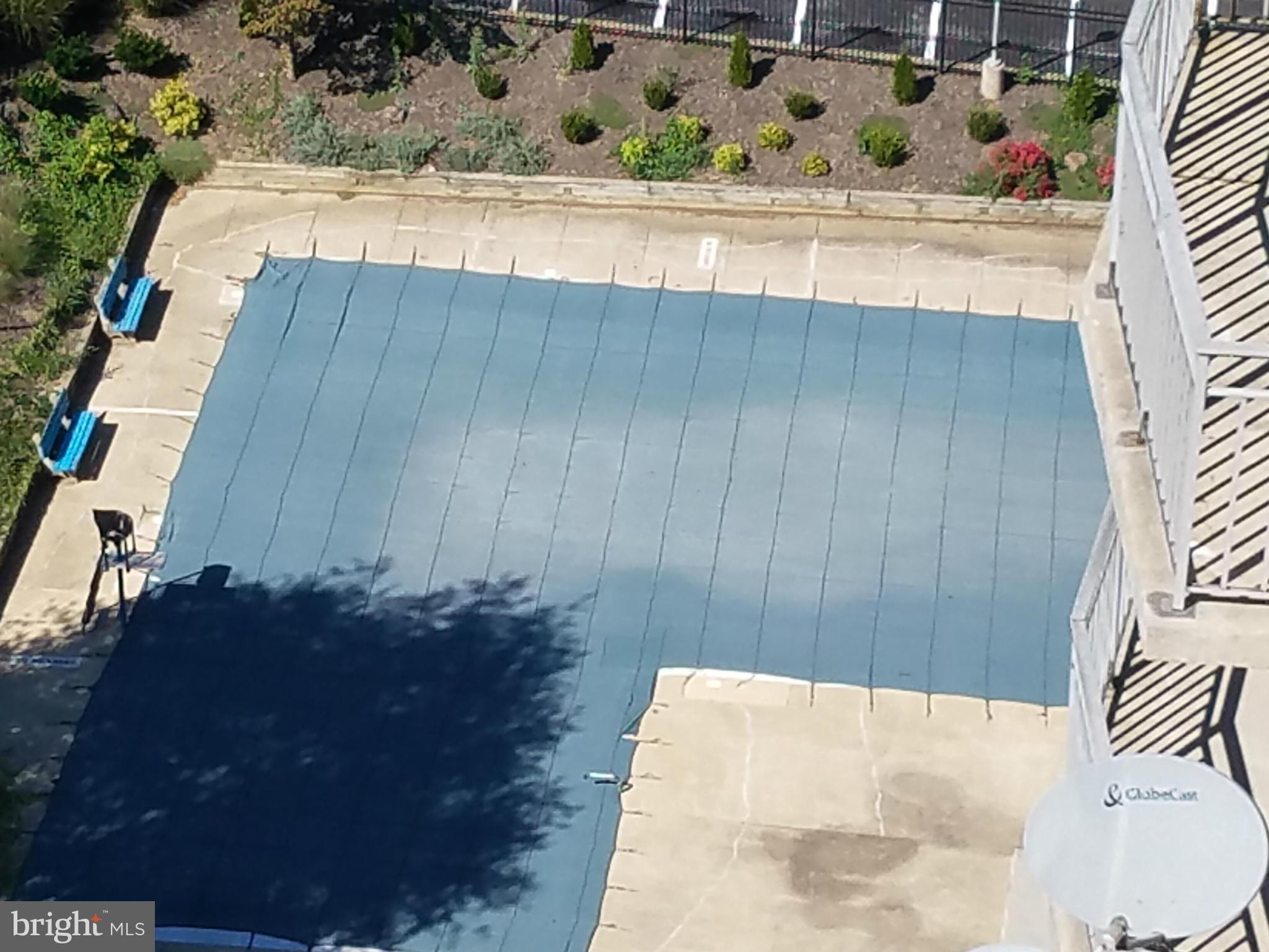 PRESIDENTIAL TOWERS - Residential Lease