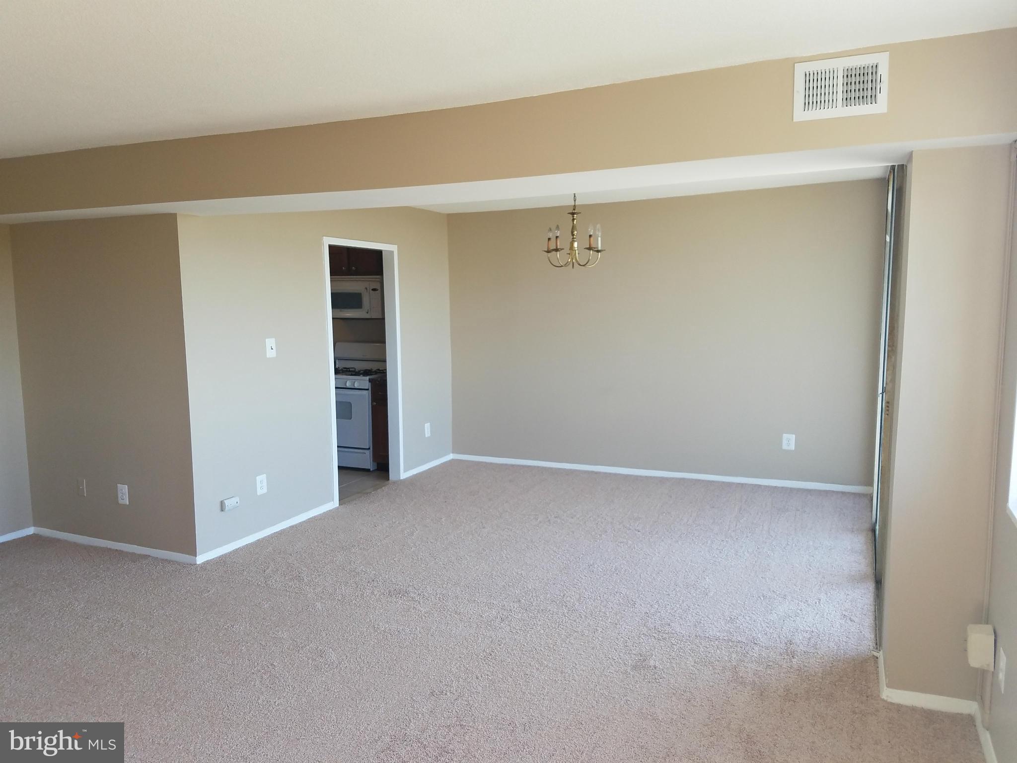 PRESIDENTIAL TOWERS - Residential Lease