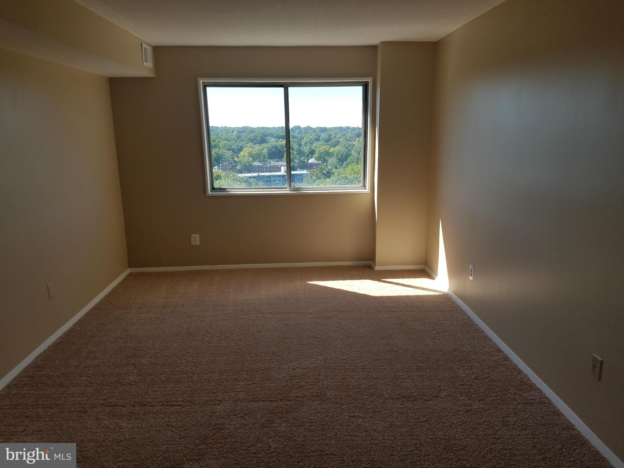 PRESIDENTIAL TOWERS - Residential Lease