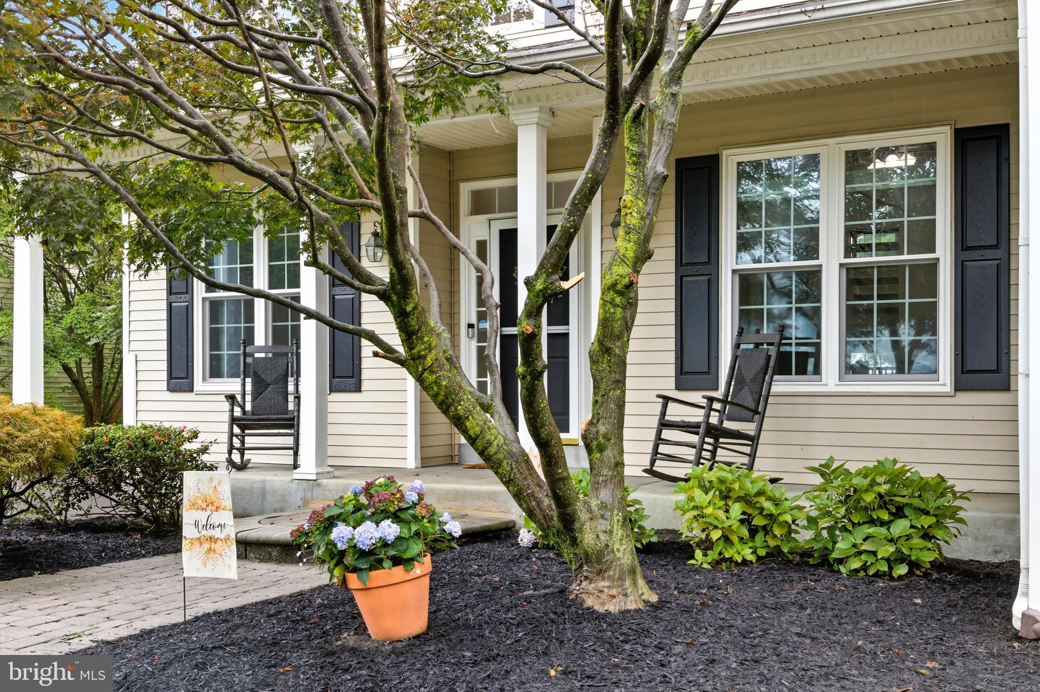 24 STONEHEDGE DR