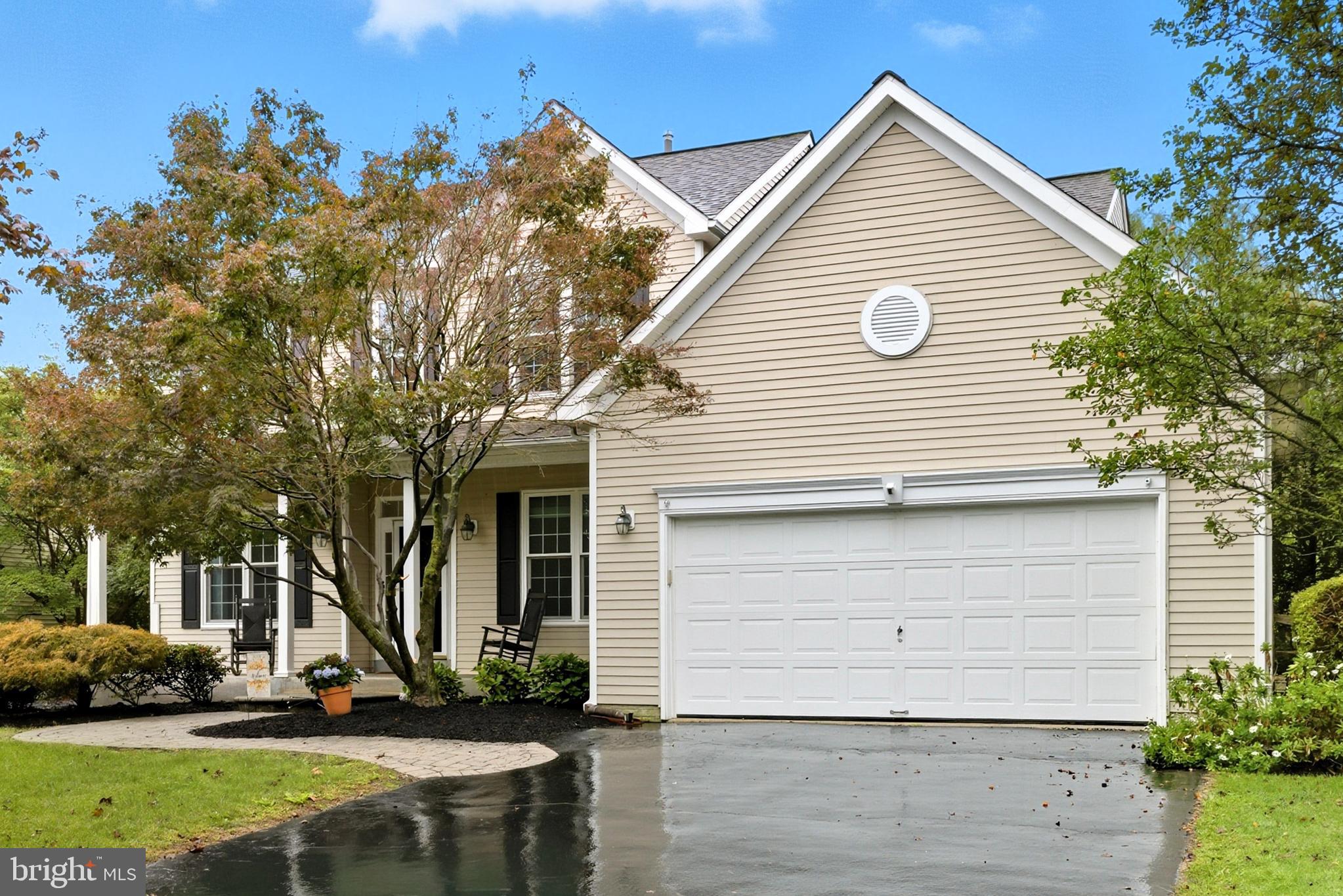 24 STONEHEDGE DR