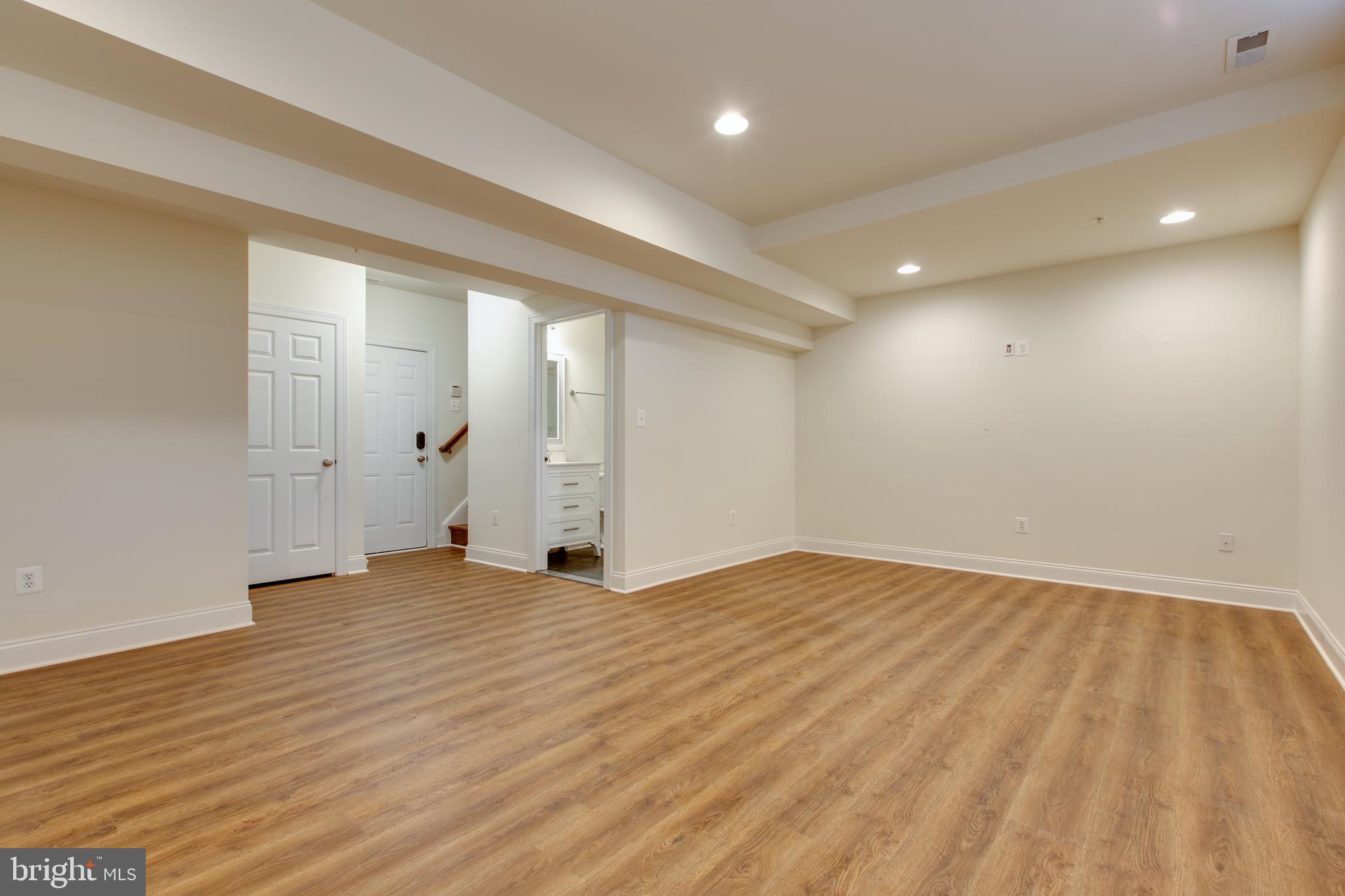 THE ENCLAVE AT ARUNDEL PRESERVE - Residential Lease