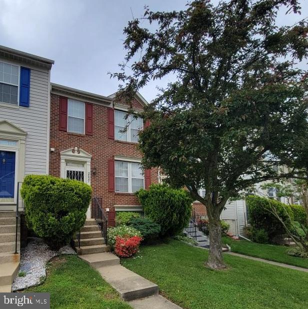 HILLCREST TOWNE - Residential