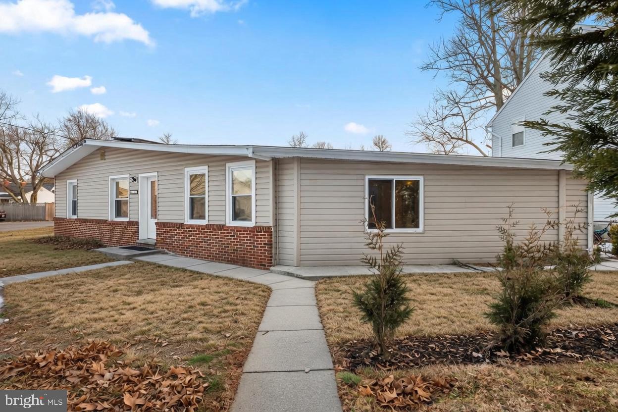 CEDARHURST ON THE BAY - Residential