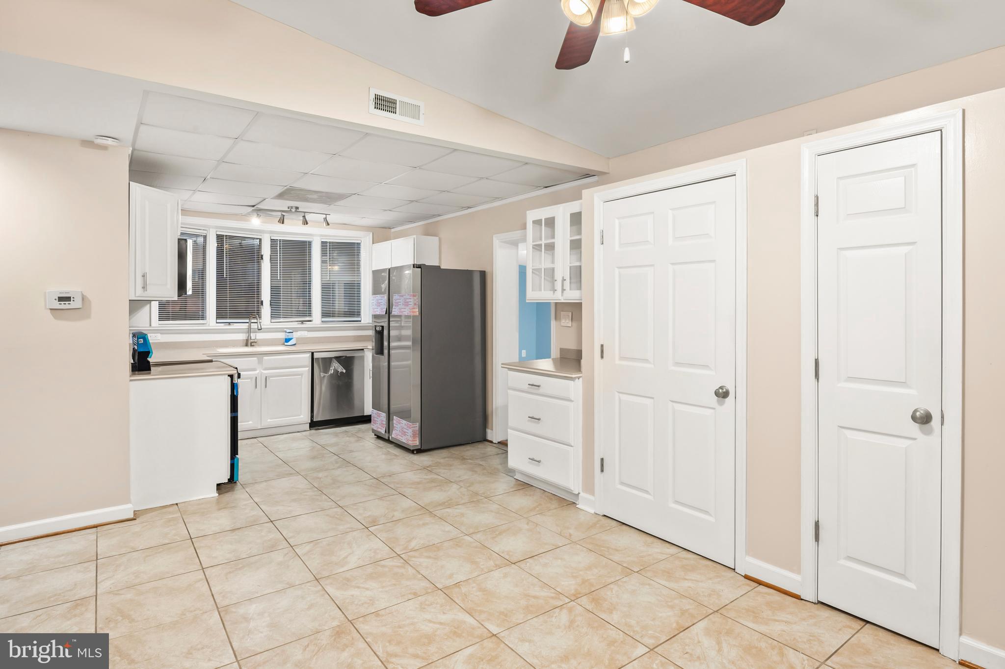 CEDARHURST ON THE BAY - Residential