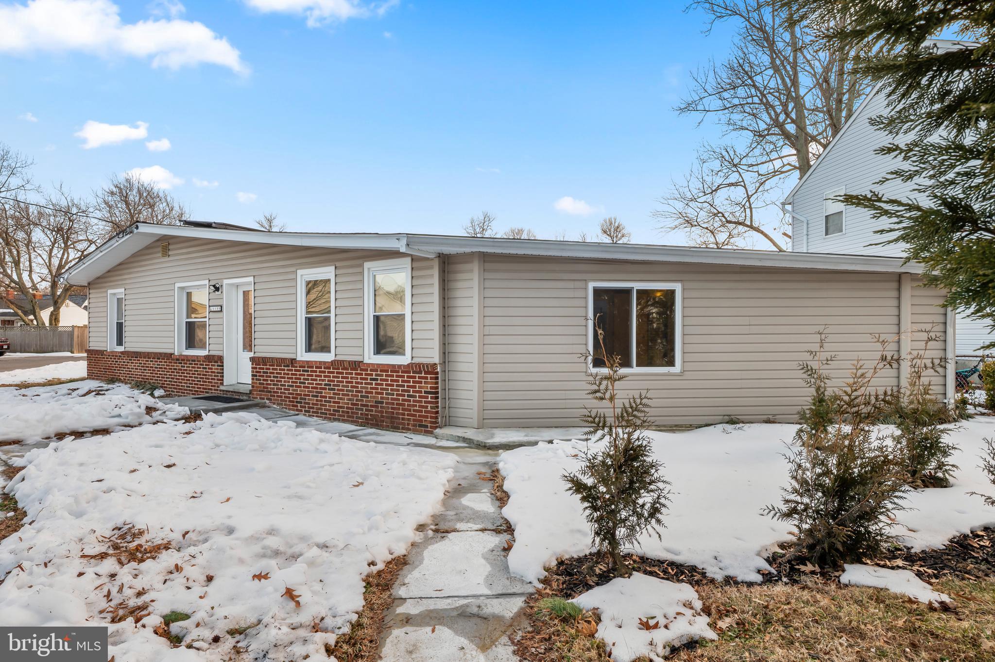 CEDARHURST ON THE BAY - Residential