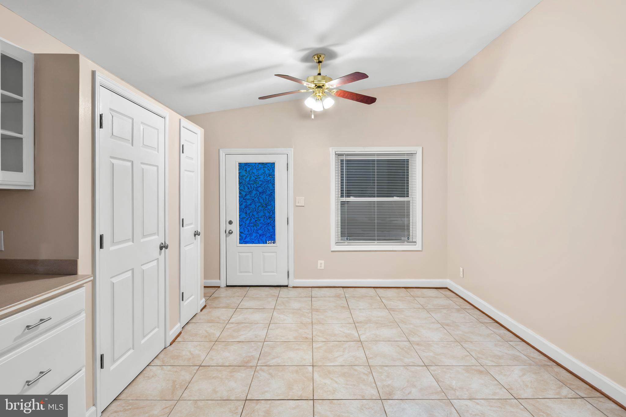 CEDARHURST ON THE BAY - Residential