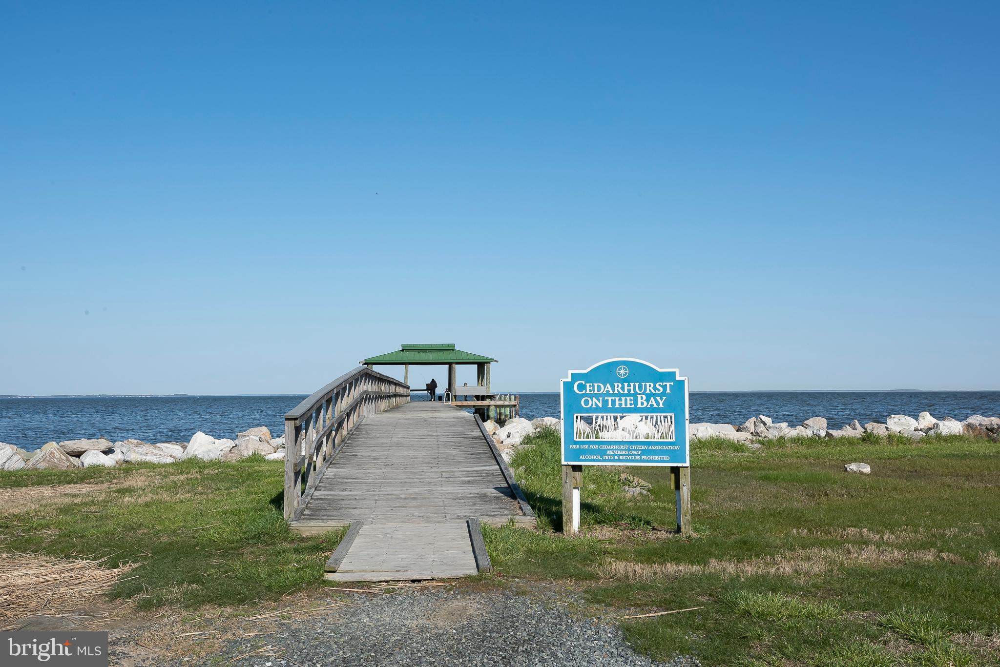 CEDARHURST ON THE BAY - Residential