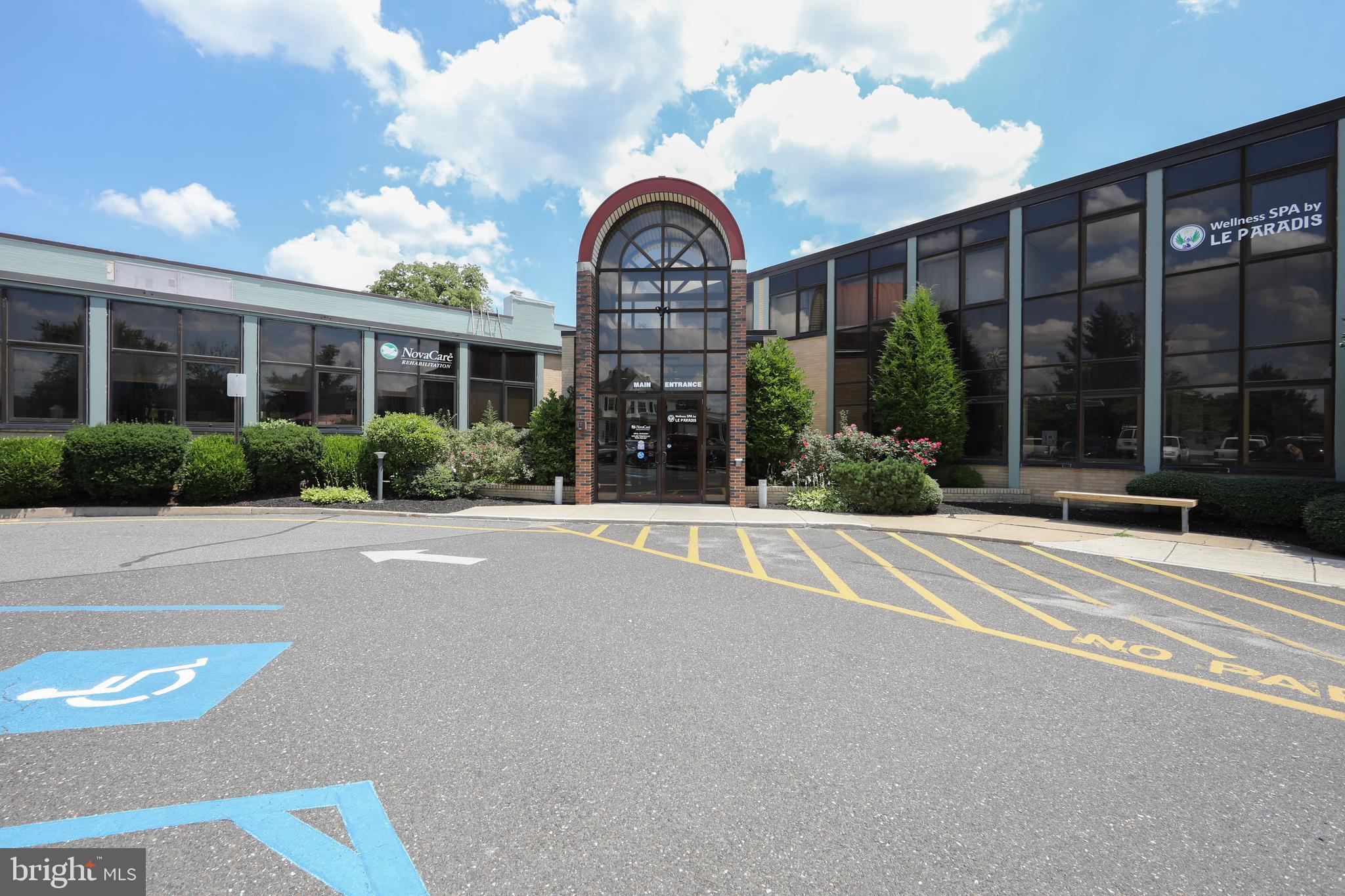 17 WHITE HORSE PIKE 7