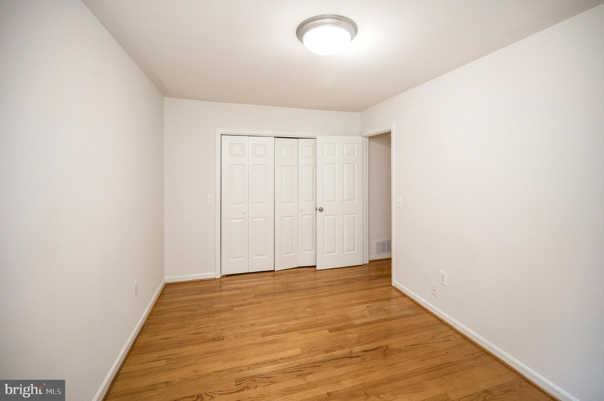 SPRING VALLEY - Residential Lease