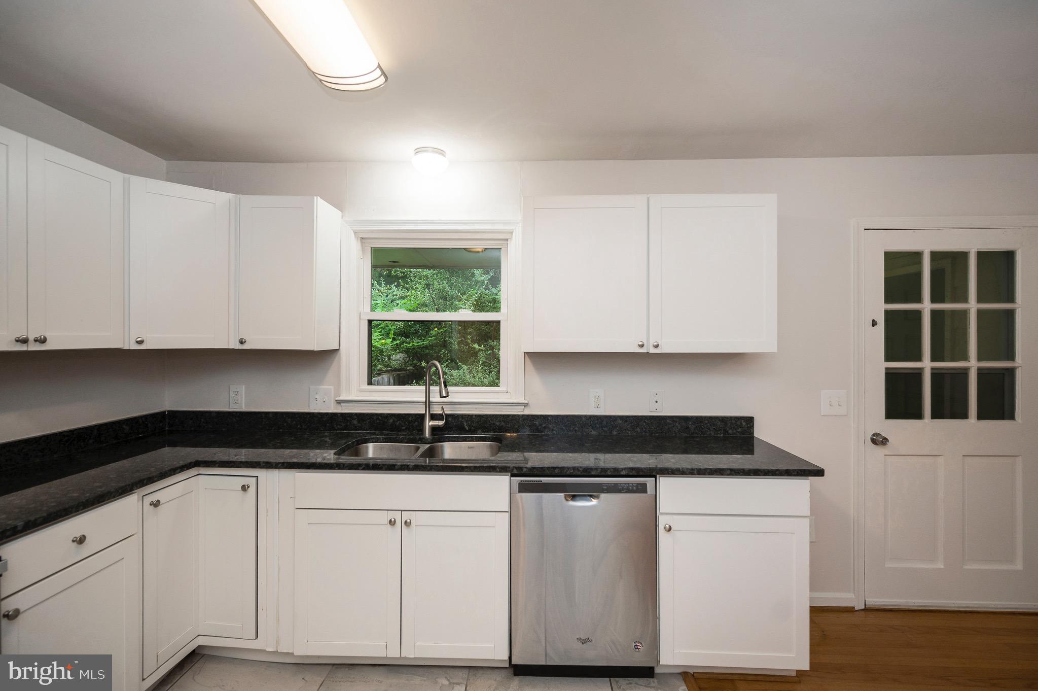 SPRING VALLEY - Residential Lease