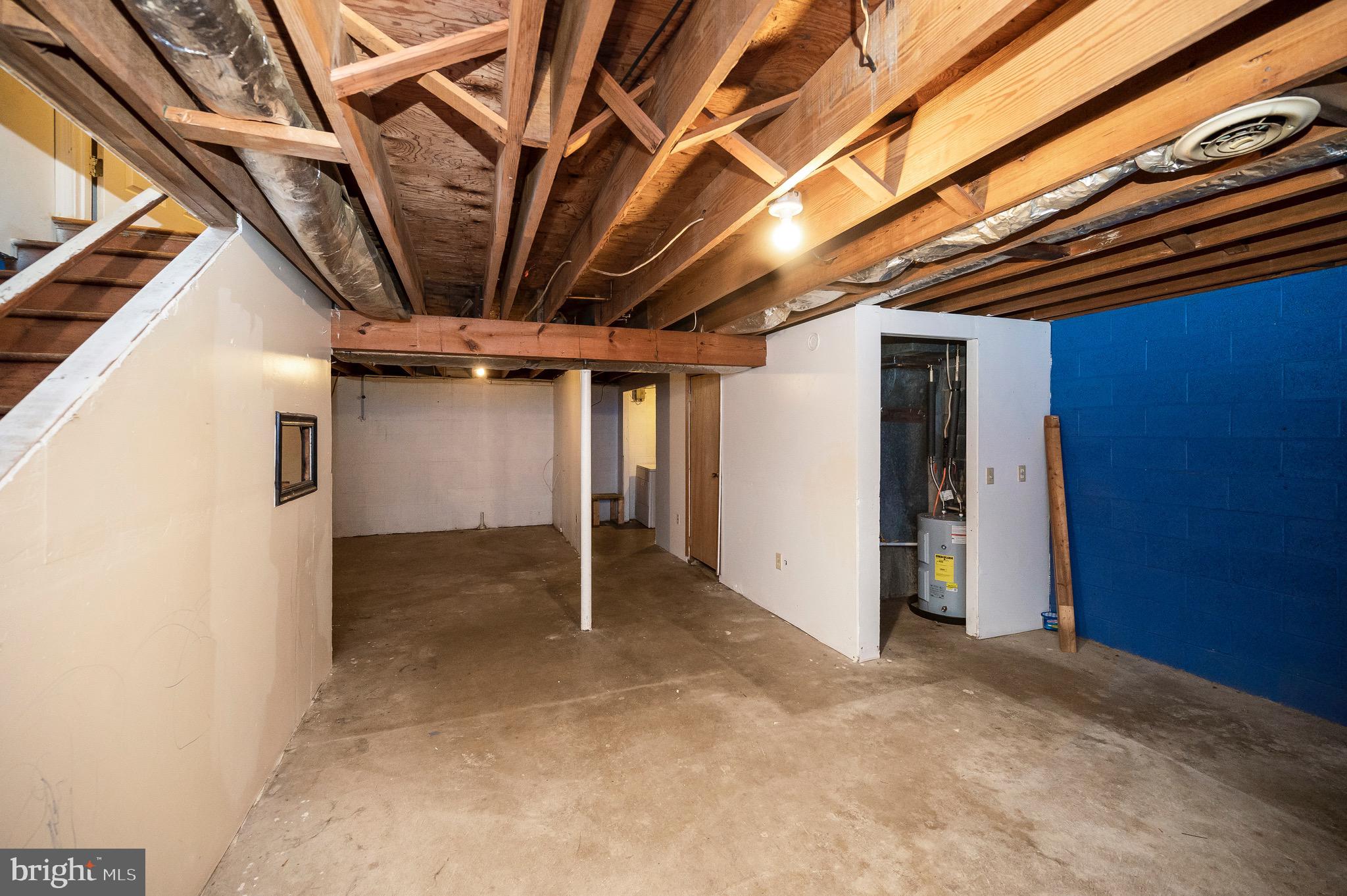 SPRING VALLEY - Residential Lease