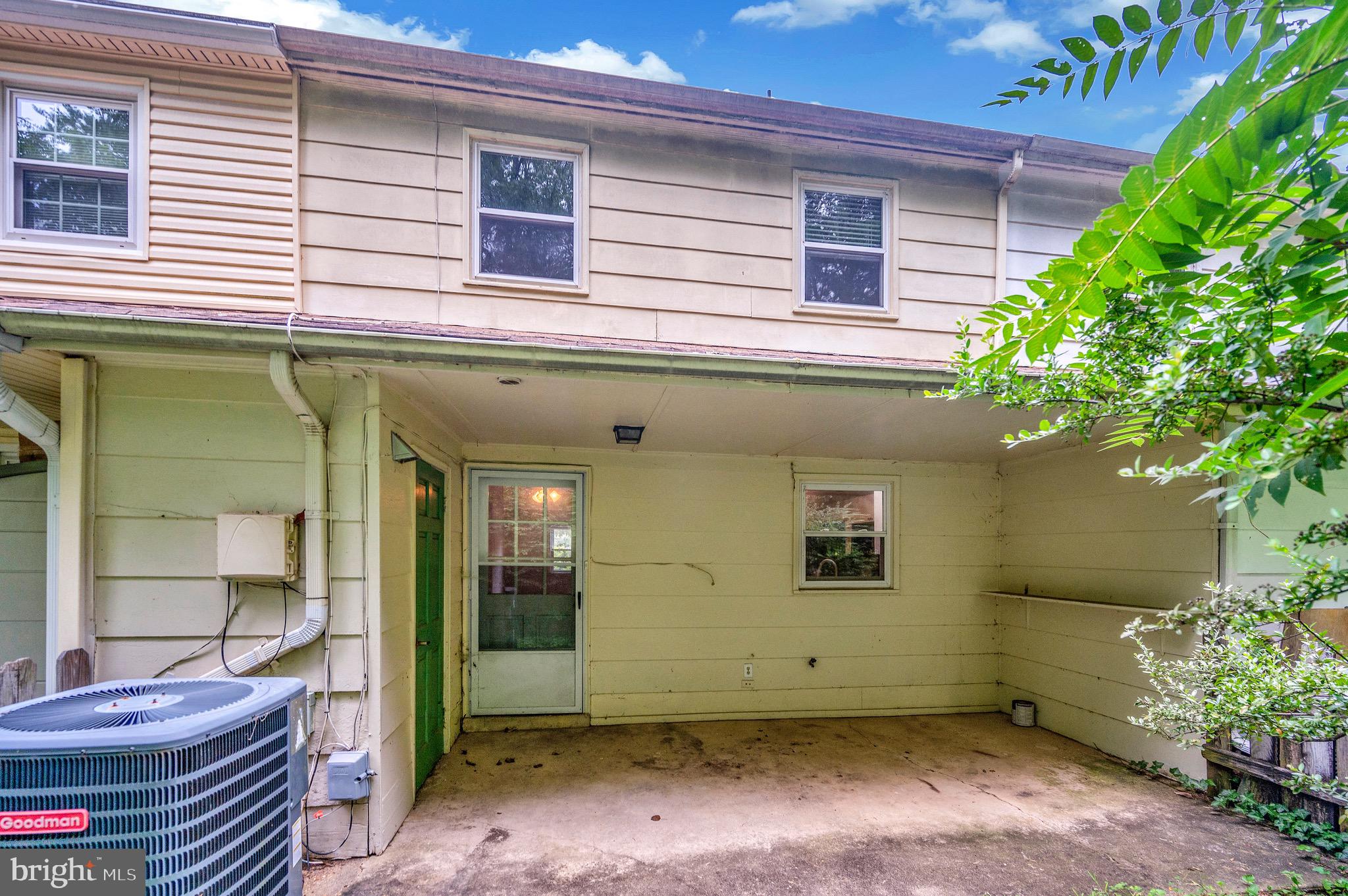 SPRING VALLEY - Residential Lease