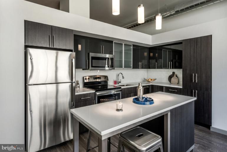 WASHINGTON SQ - Residential Lease