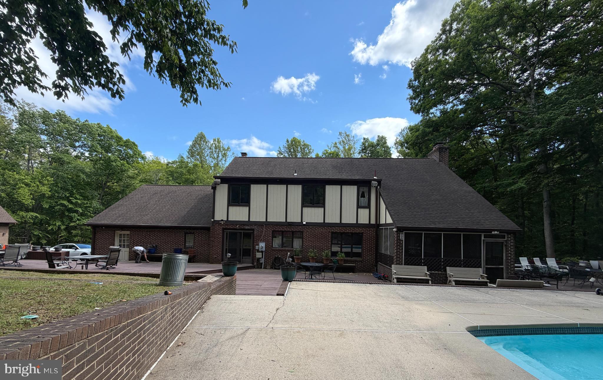 LAKE OCCOQUAN CLUB - Residential