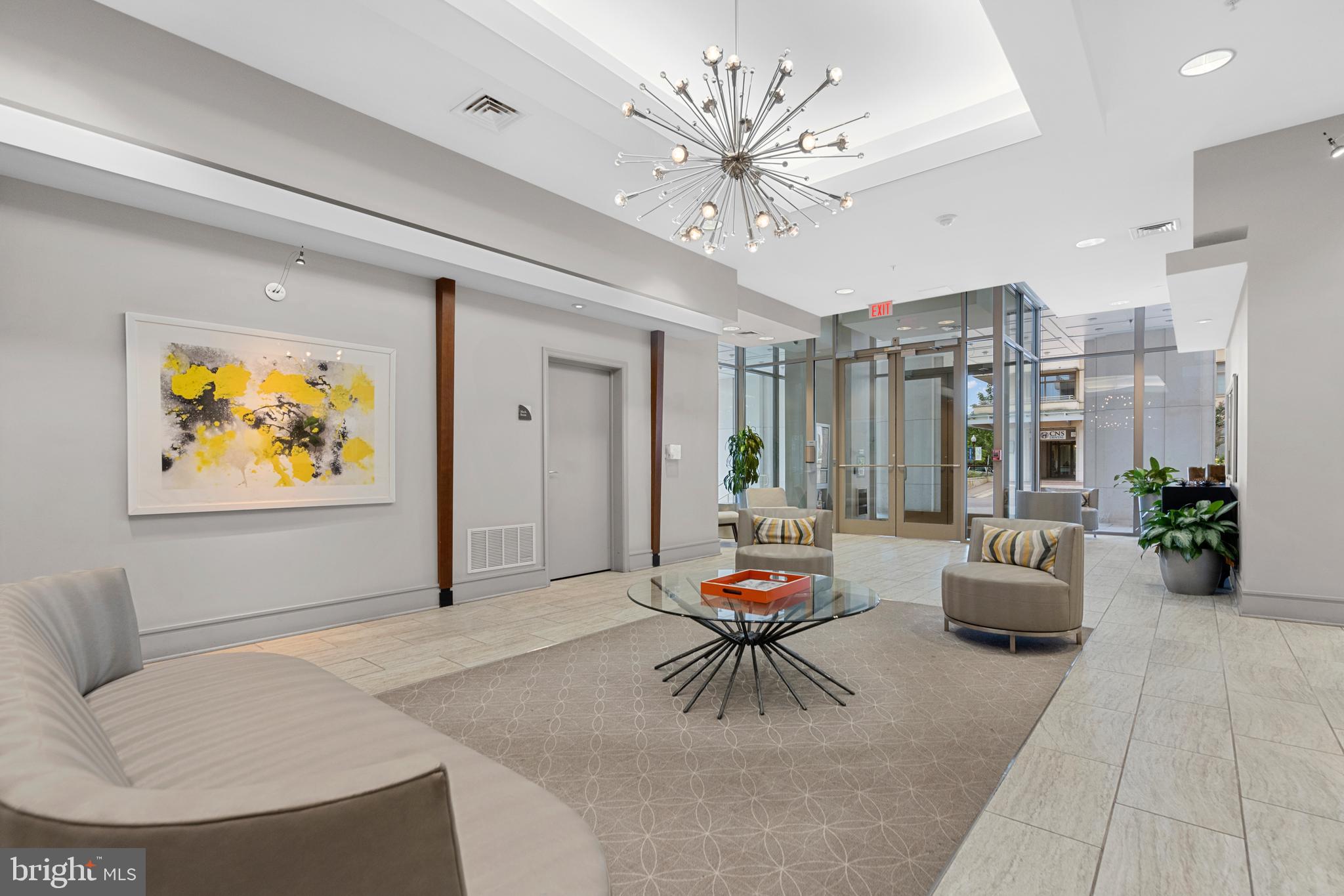 ECLIPSE ON CENTER PARK - Residential