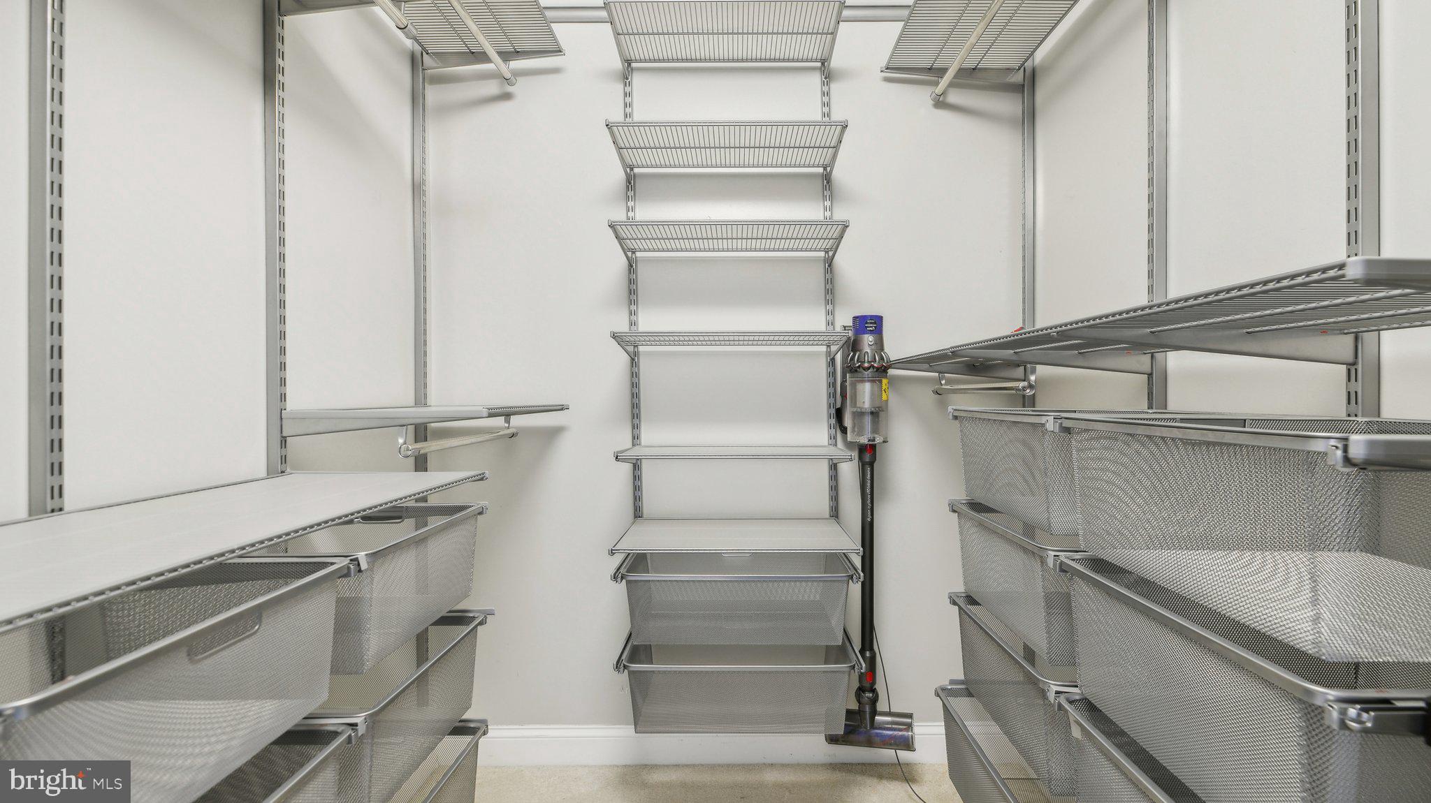 ECLIPSE ON CENTER PARK - Residential