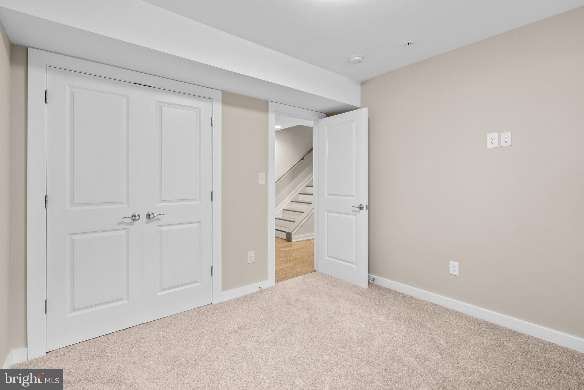 CHARLTON HEIGHTS - Residential