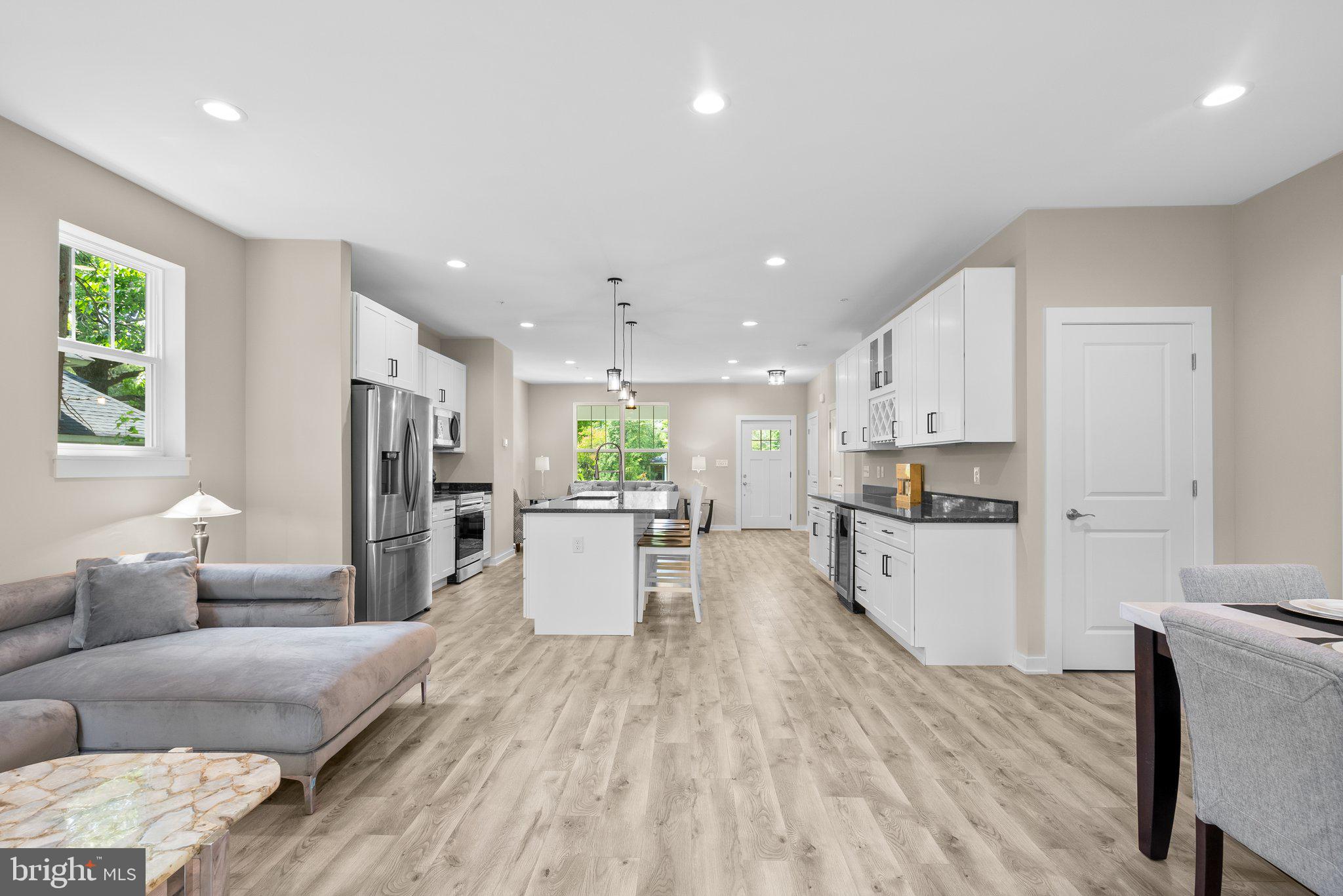 CHARLTON HEIGHTS - Residential