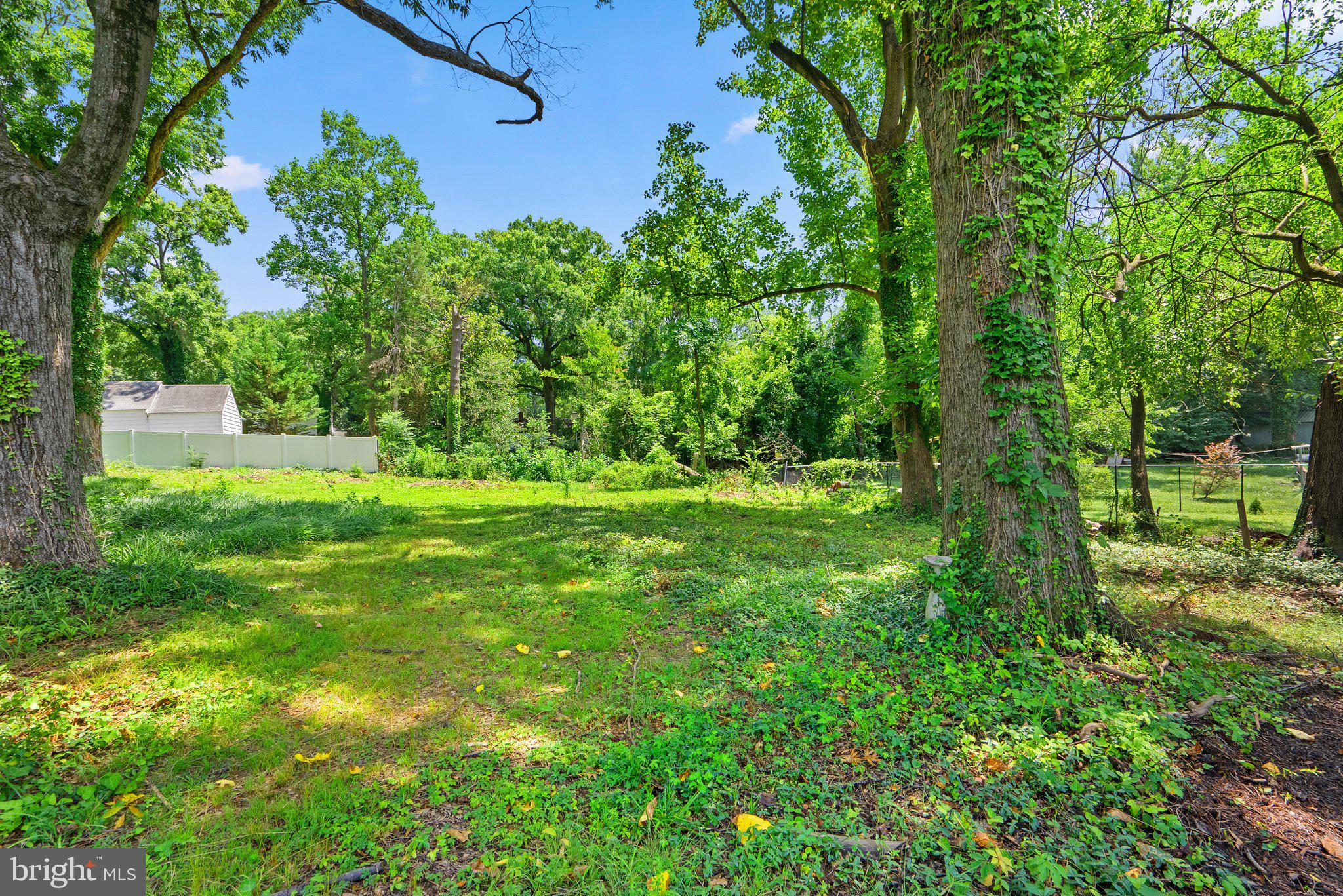 CHARLTON HEIGHTS - Residential