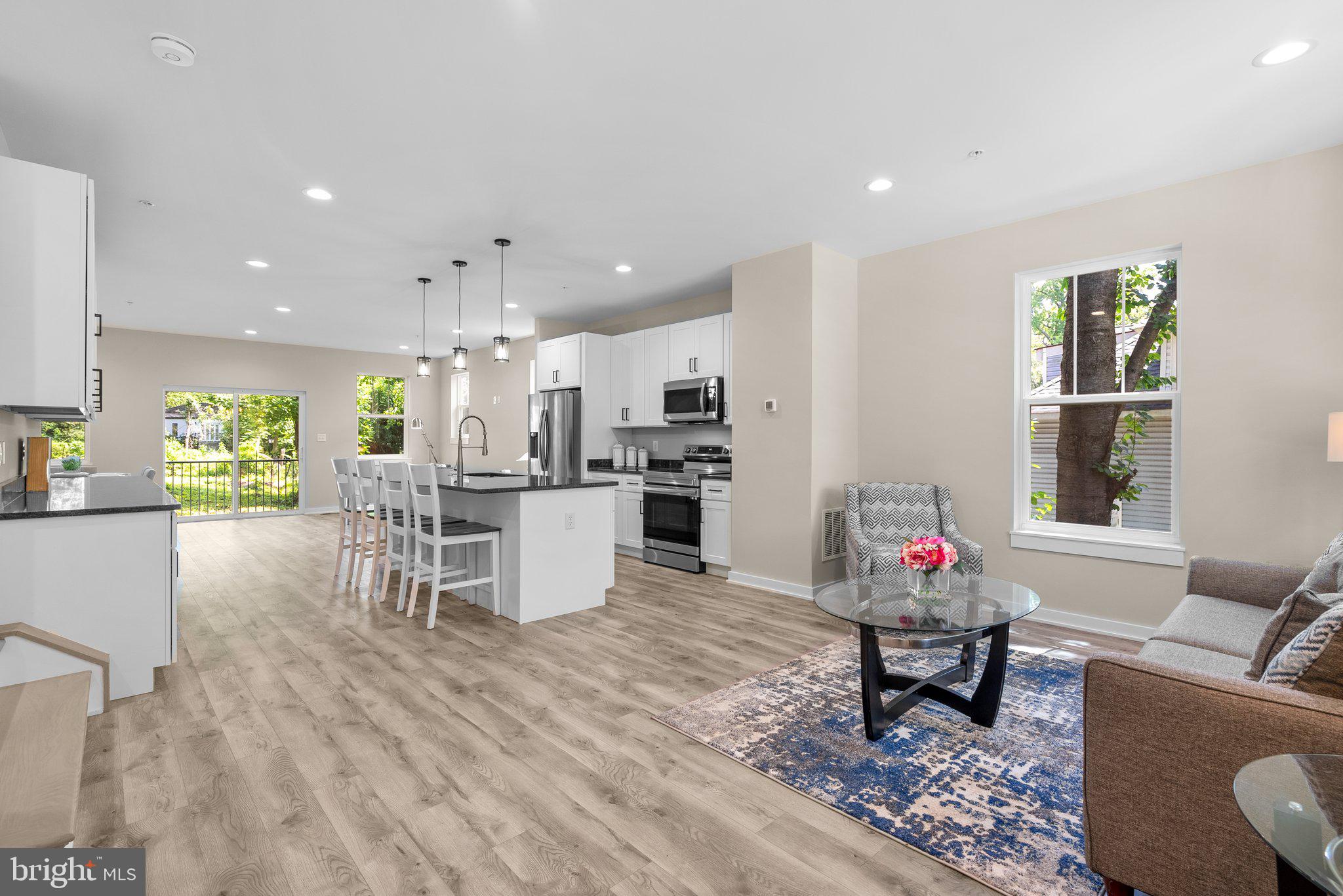 CHARLTON HEIGHTS - Residential