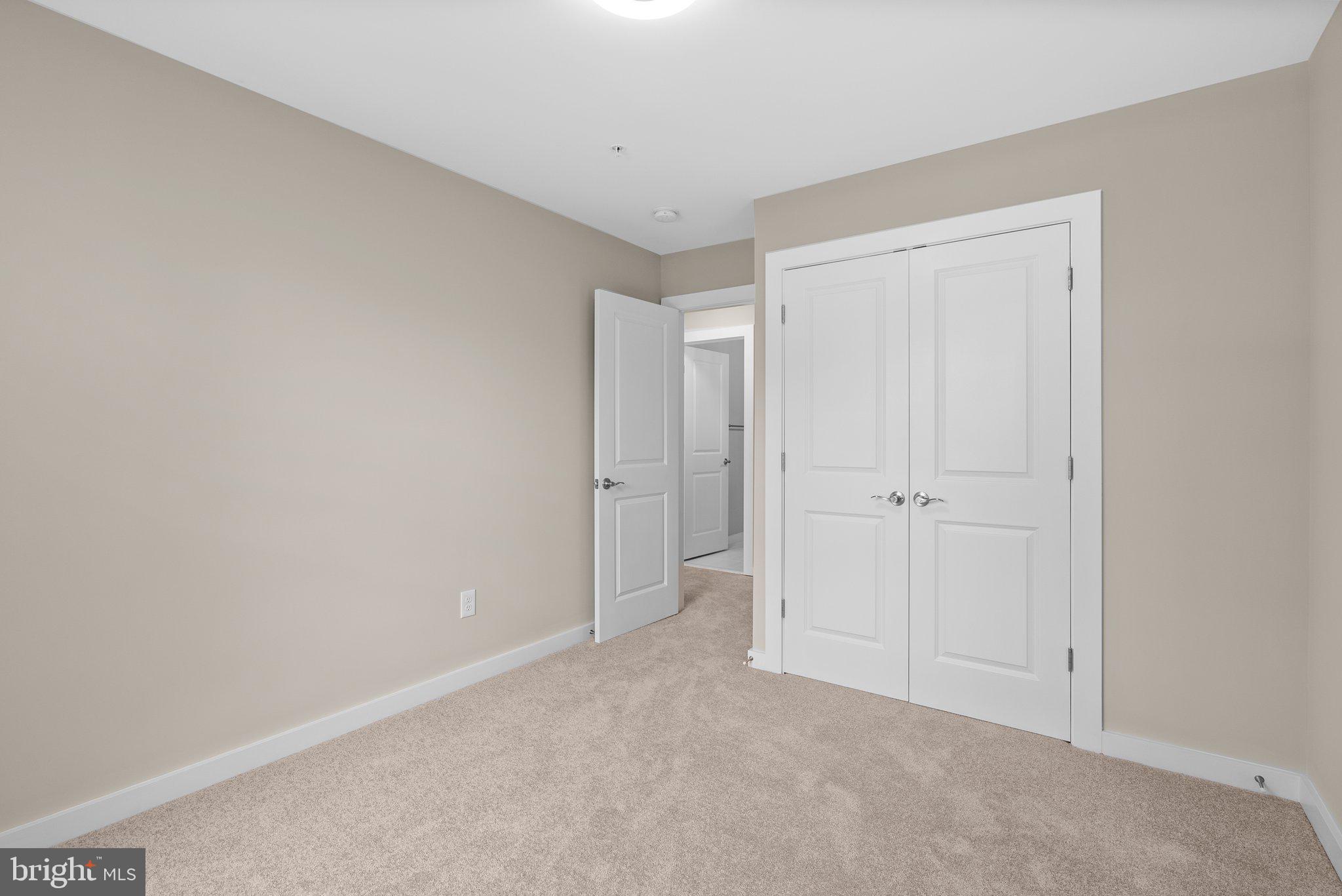 CHARLTON HEIGHTS - Residential