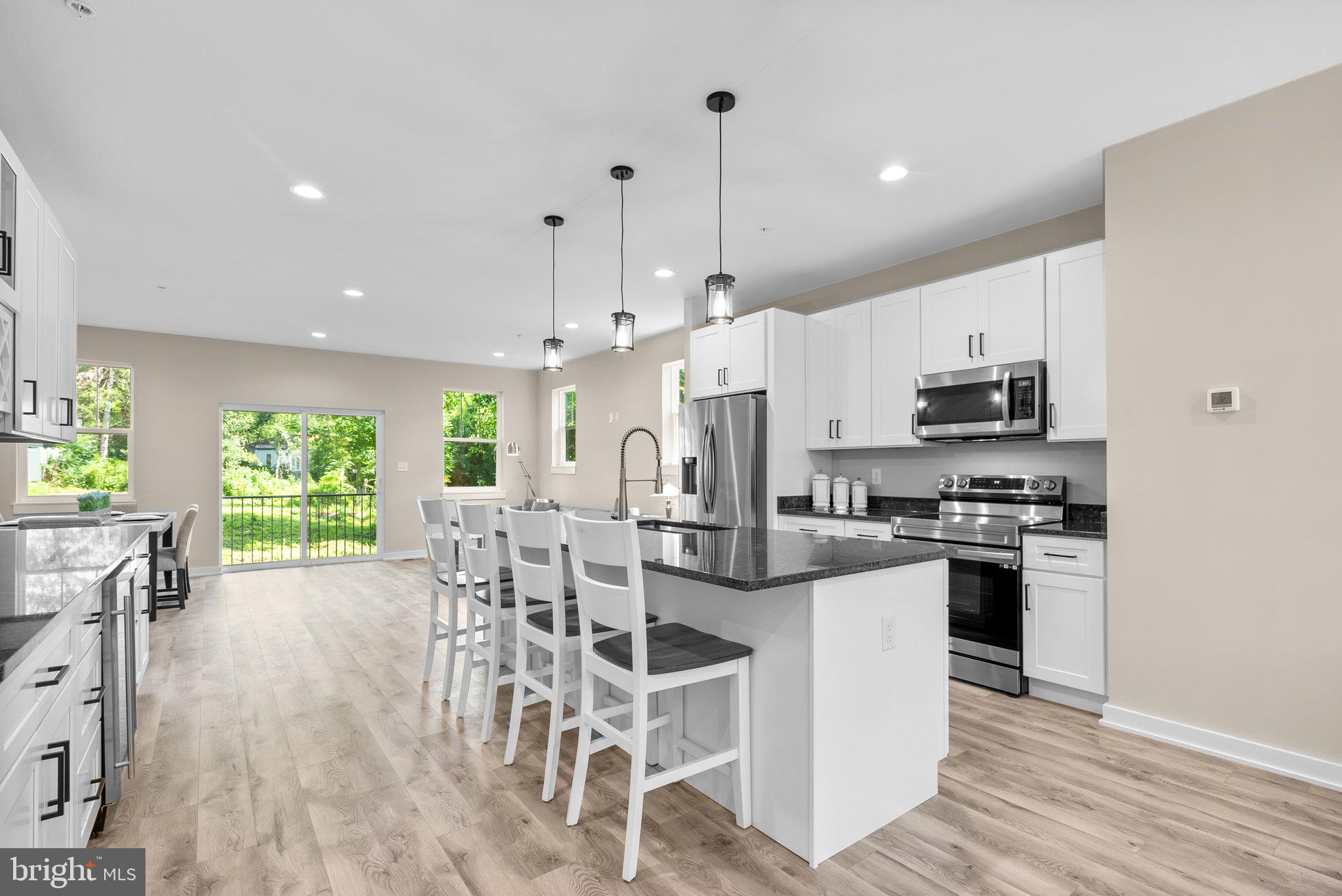 CHARLTON HEIGHTS - Residential