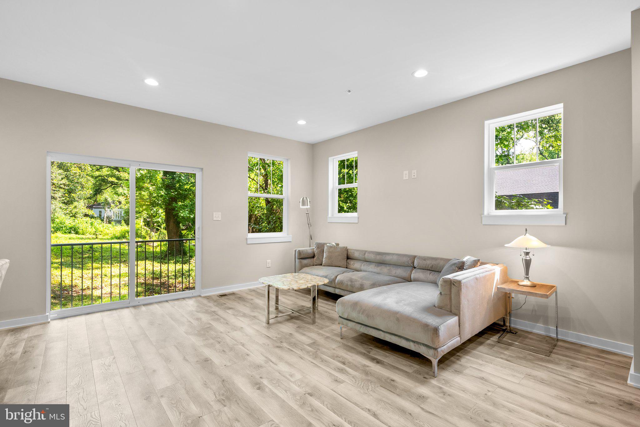 CHARLTON HEIGHTS - Residential