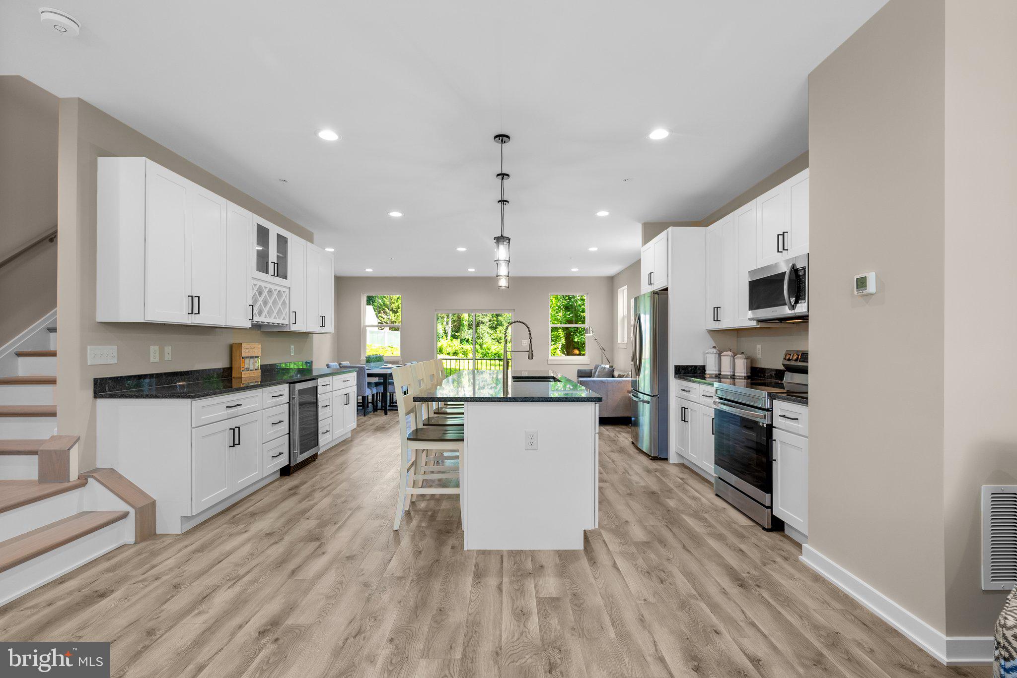 CHARLTON HEIGHTS - Residential