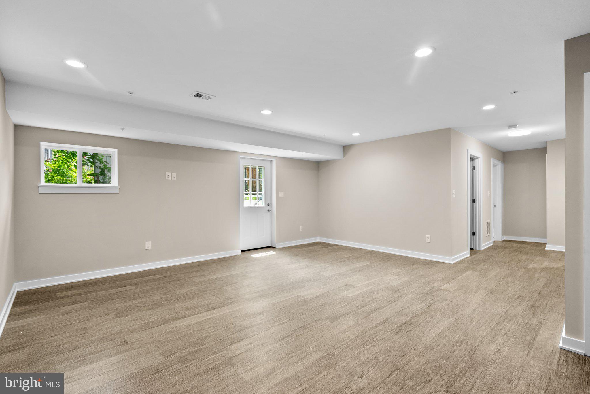 CHARLTON HEIGHTS - Residential