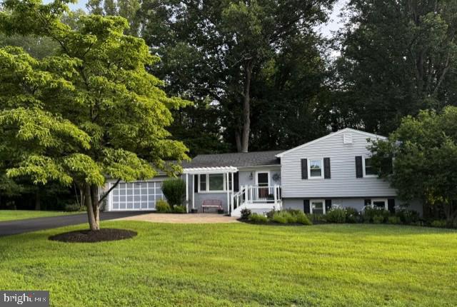 5576 JACLYN DRIVE