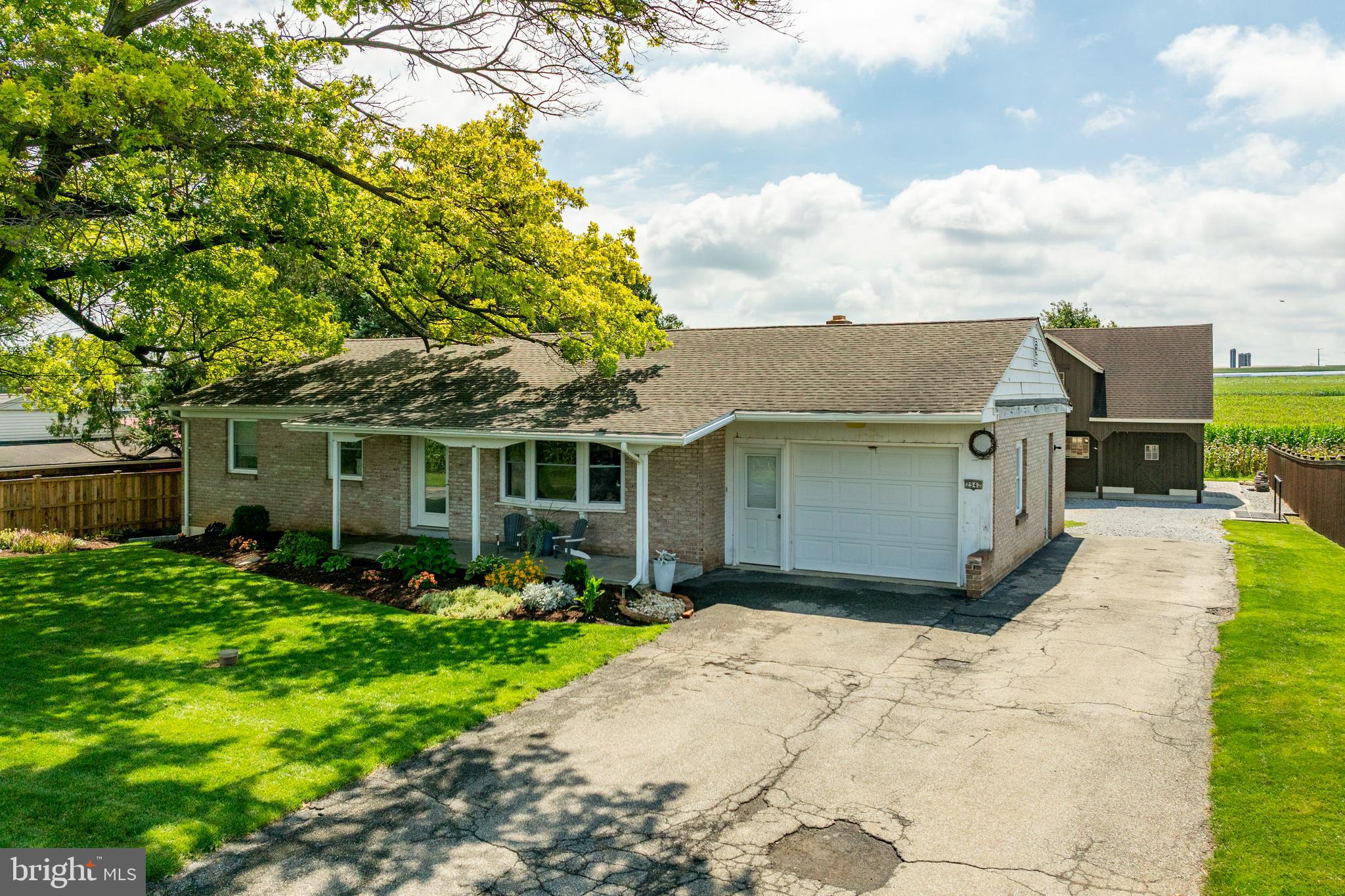 2542 SIEGRIST ROAD