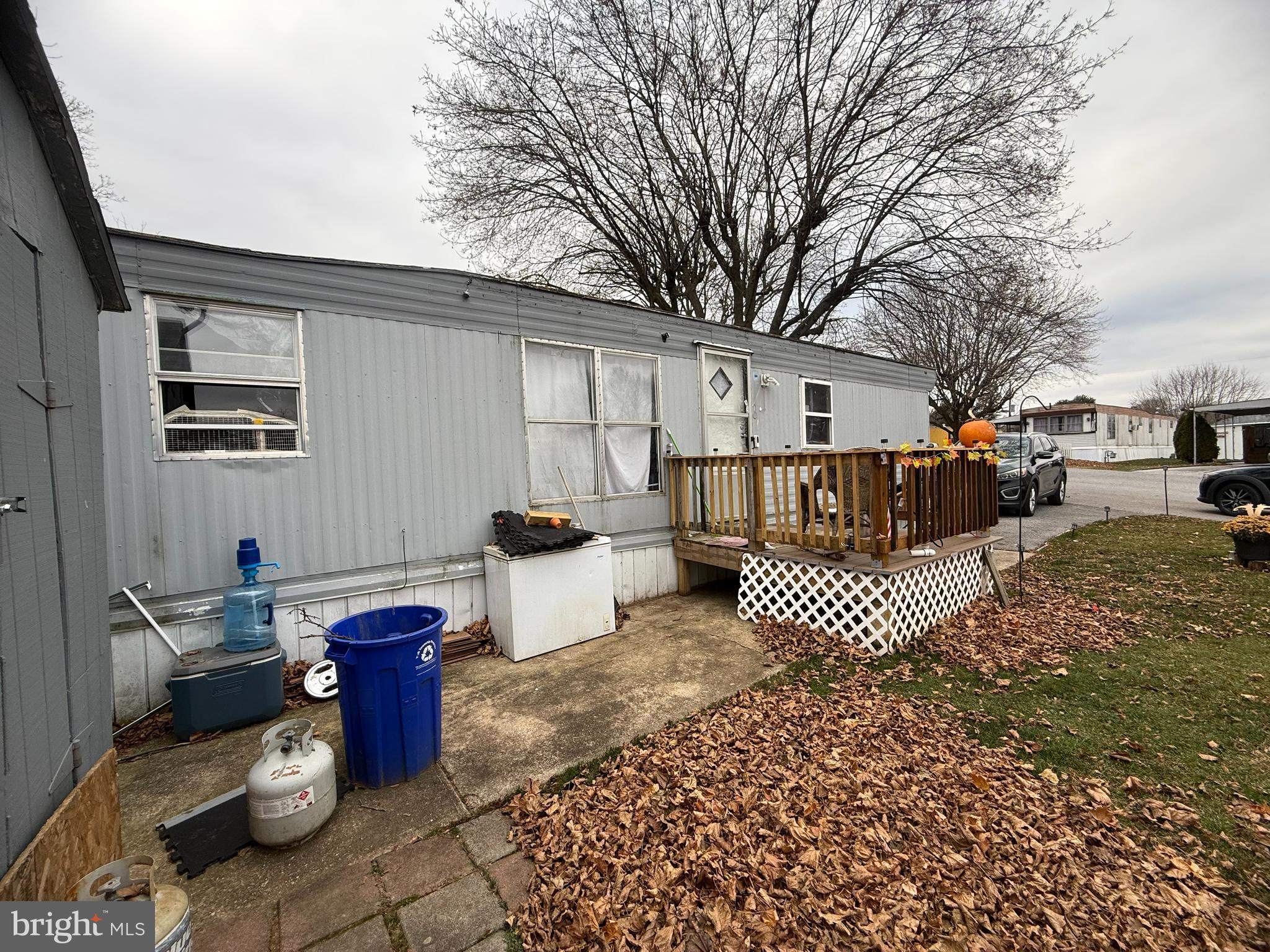 CRESTVIEW VILLAS - Residential