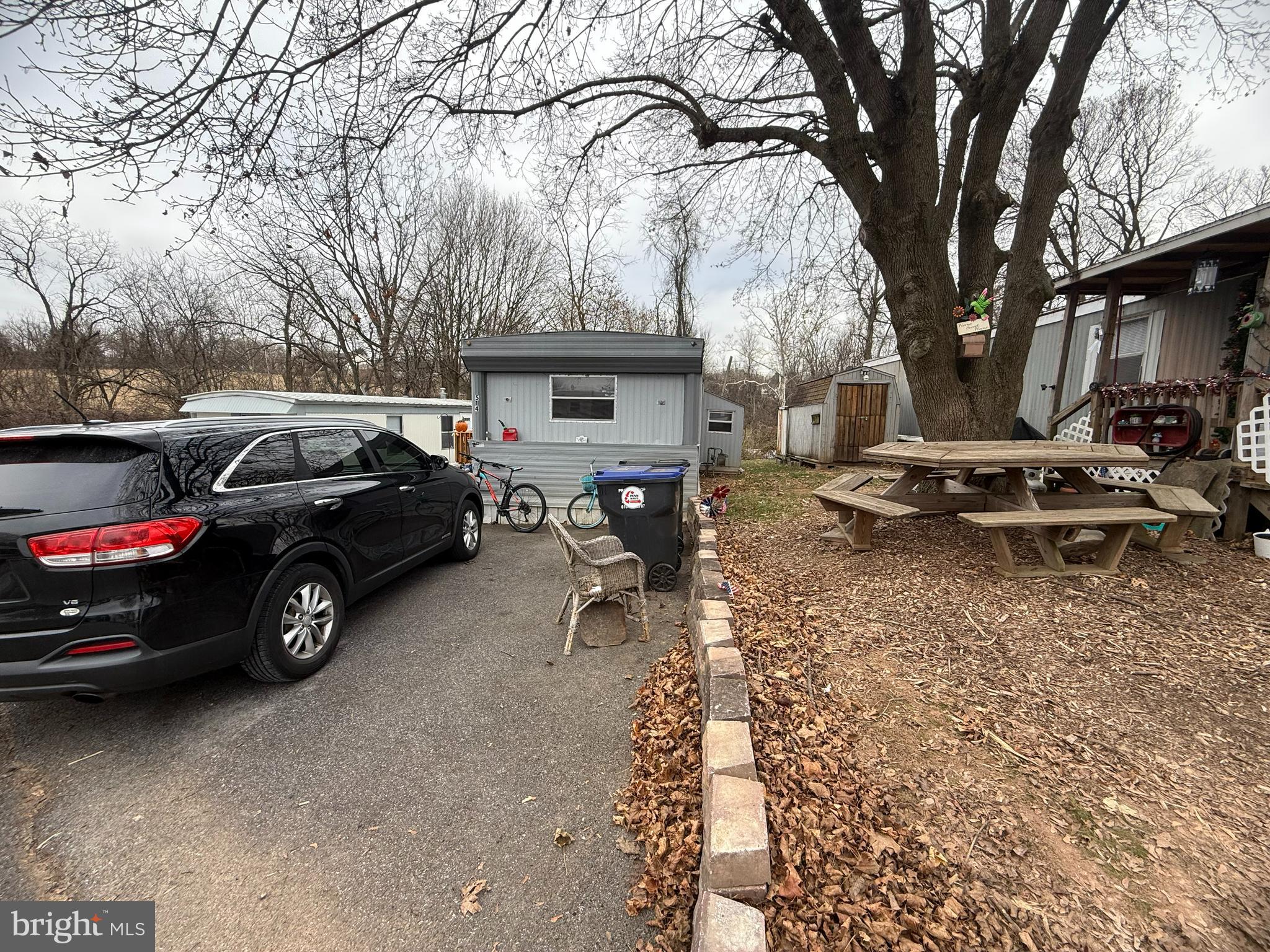 CRESTVIEW VILLAS - Residential