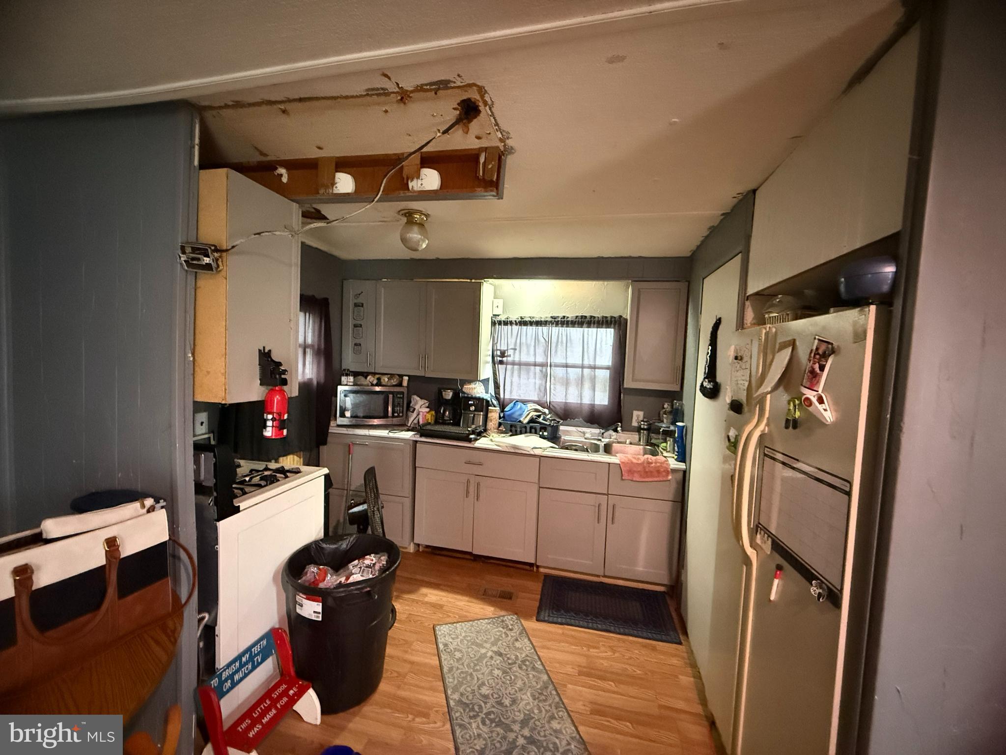 CRESTVIEW VILLAS - Residential